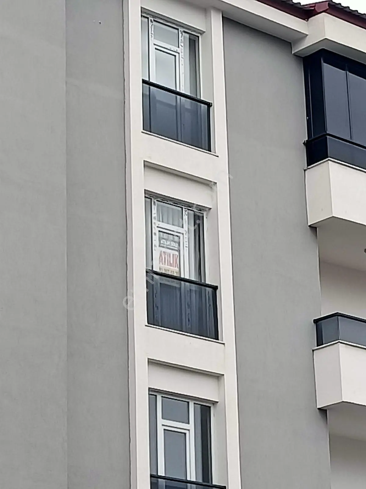 Atılım Gold Emlak'tan Dadaşkent'te Özel Kilerli, Kapalı Otoparklı 3+1 Lüx Ara Kat - Görsel 4