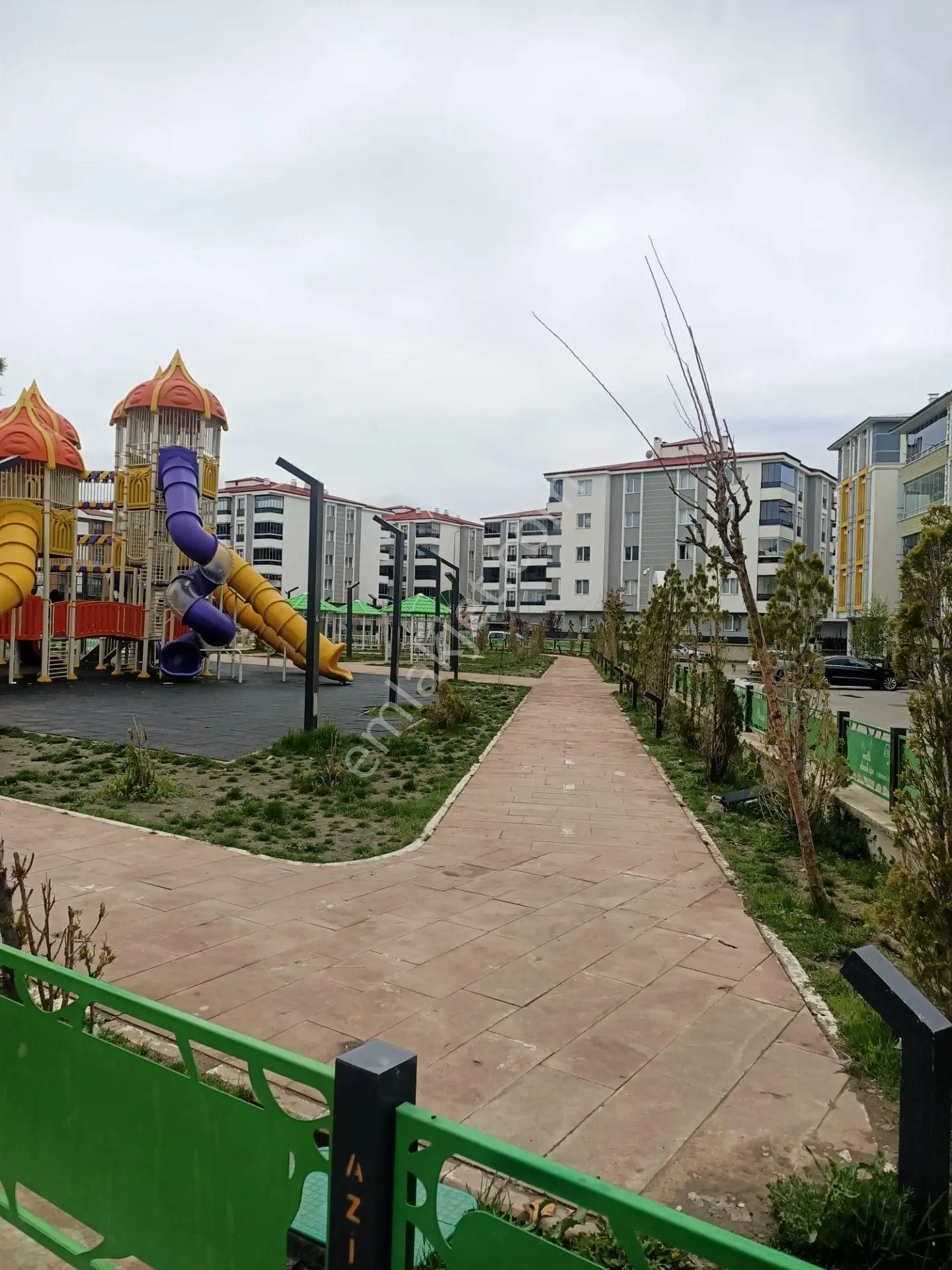 Atılım Gold Emlak'tan Dadaşkent'te Özel Kilerli, Kapalı Otoparklı 3+1 Lüx Ara Kat - Görsel 2