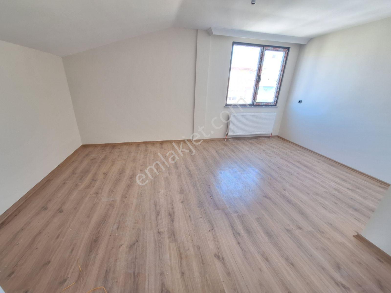 Çayırova Kiralık 3+1 Geniş Üst Dubleks Asansörlü Sıfır Özg.mah - Görsel 23