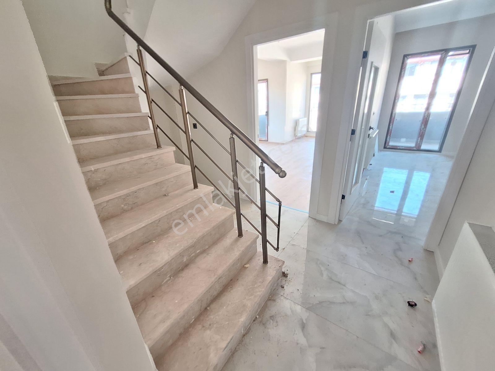 Çayırova Kiralık 3+1 Geniş Üst Dubleks Asansörlü Sıfır Özg.mah - Görsel 22