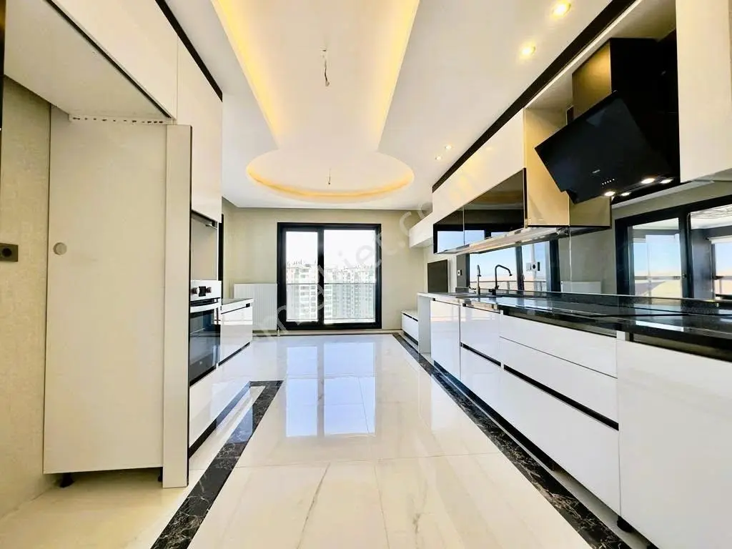 Göktaş'tan█ Elit Site'de 210 M2 Dev Balkonlu 4+1 Ultra Lüx Daire - Görsel 2