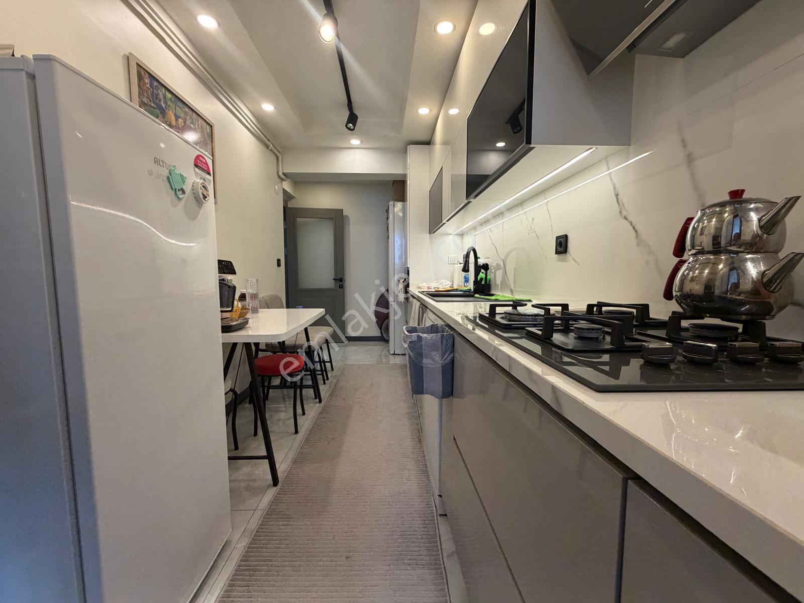 İstanbul House'dan Bahçelievler'de Genç Binada 2+1 Ara Kat - Görsel 9