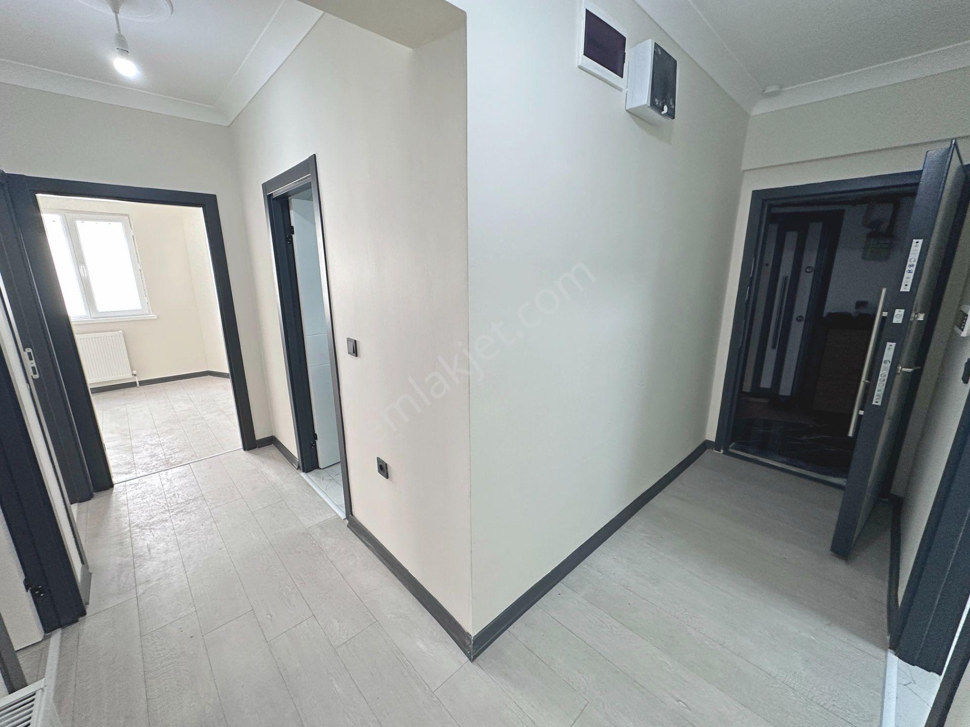 Bahçelerüstü Mahallesinde Ara Katta Sıfır 2+1 Kiralık Daire - Görsel 11