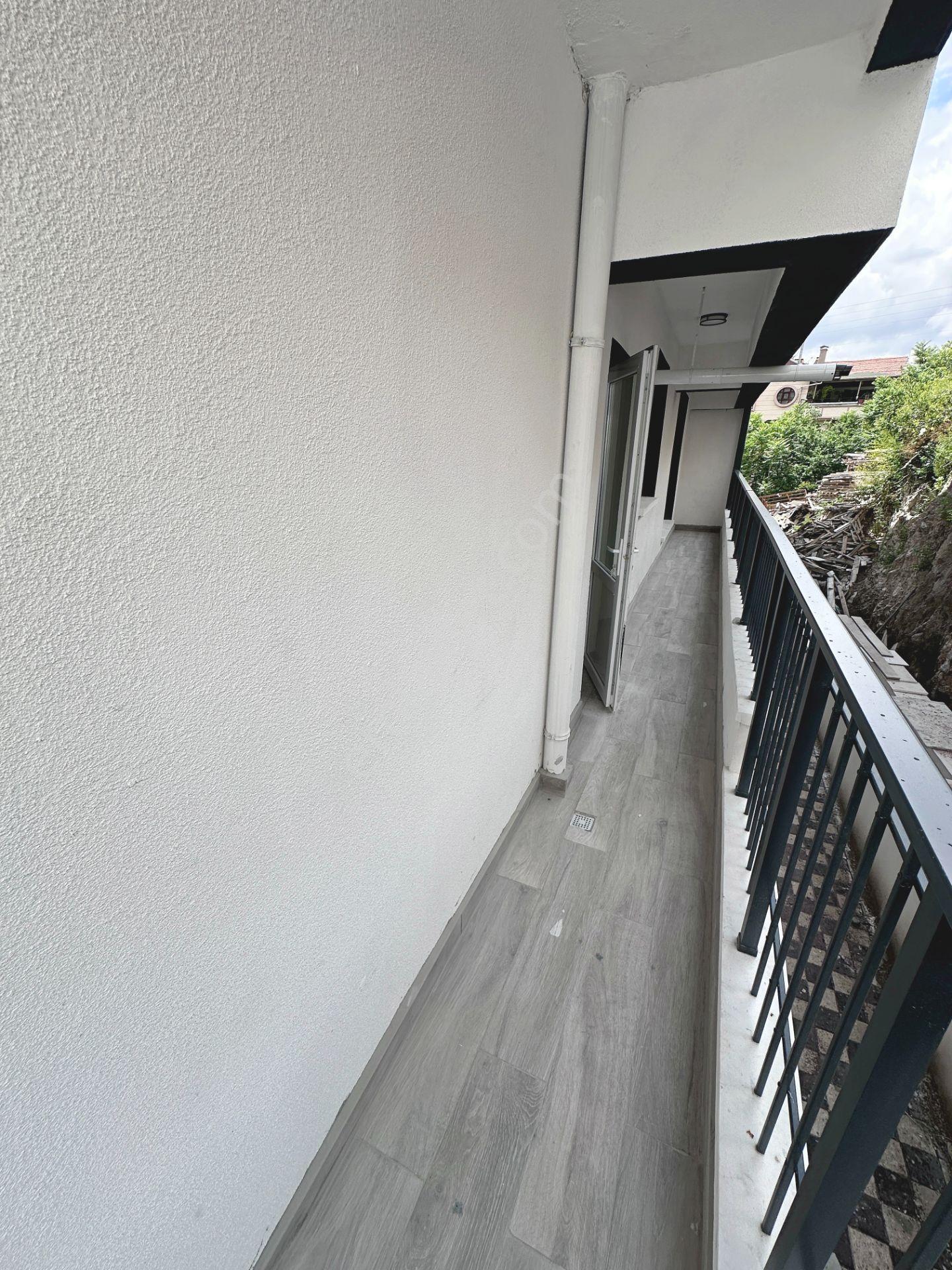 Bahçelerüstü Mahallesinde Ara Katta Sıfır 2+1 Kiralık Daire - Görsel 14