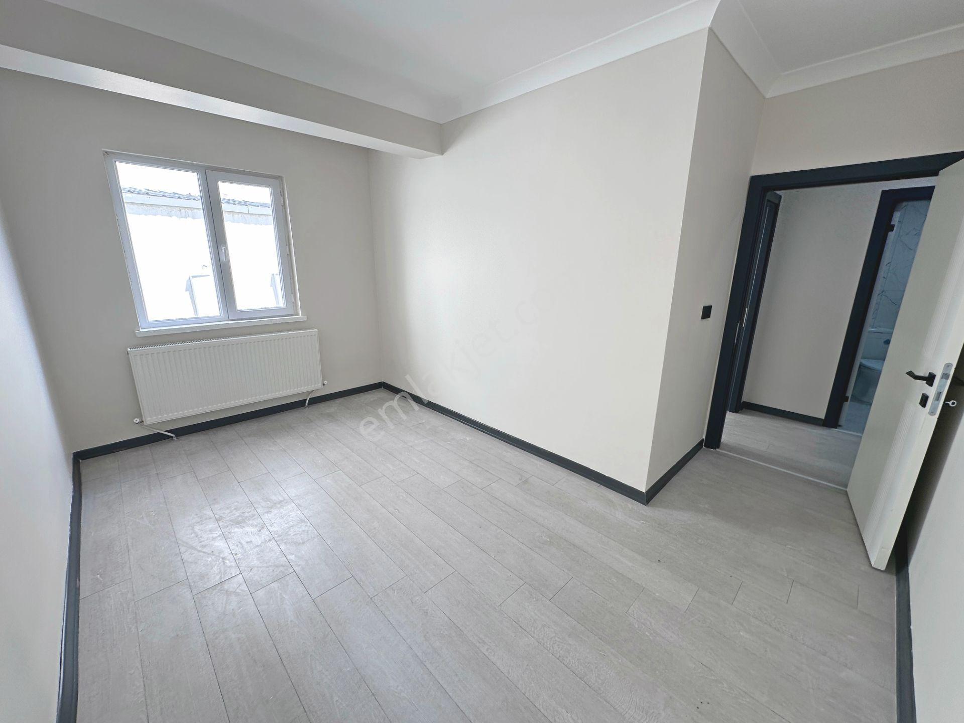 Bahçelerüstü Mahallesinde Ara Katta Sıfır 2+1 Kiralık Daire - Görsel 12