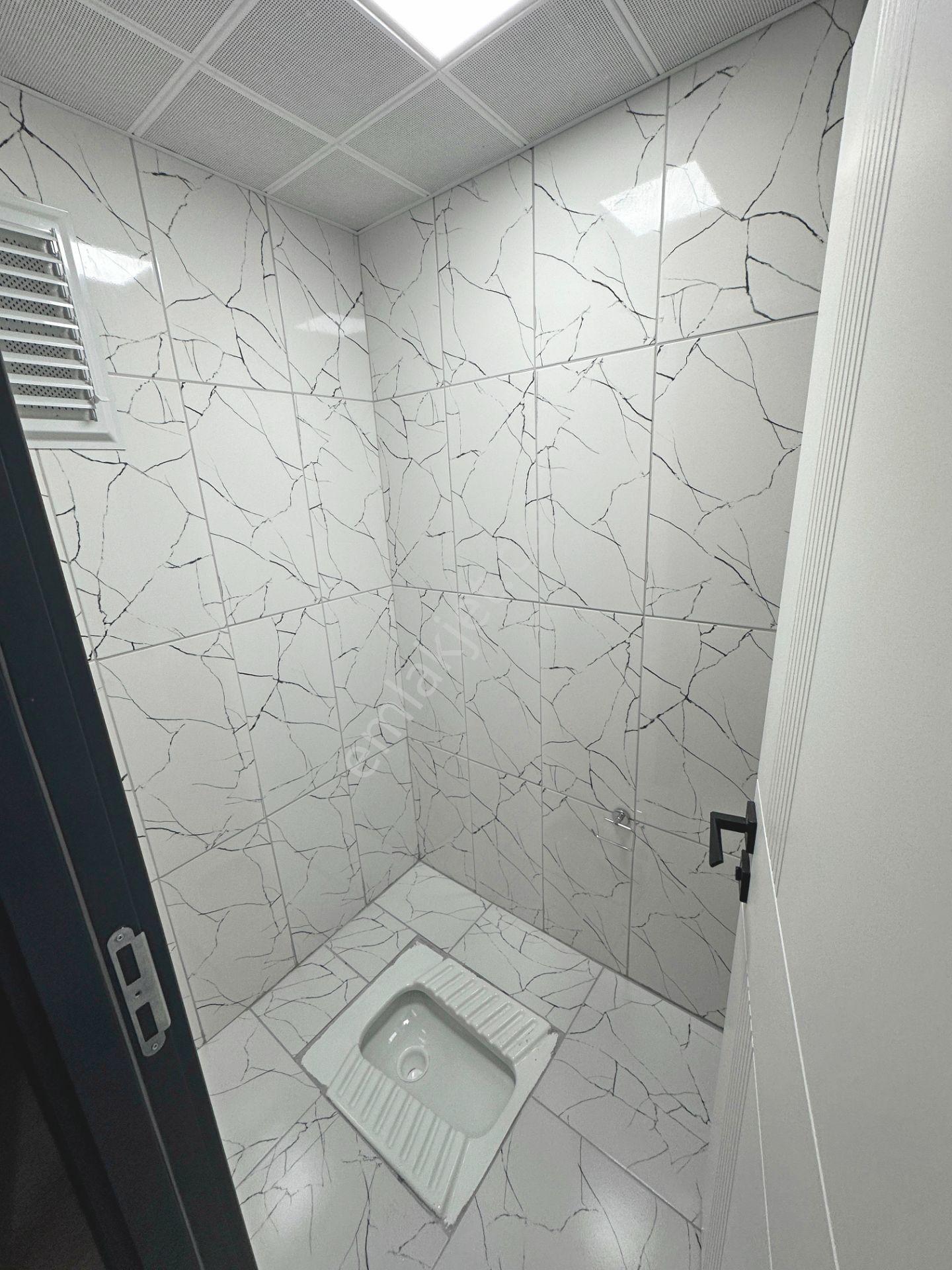 Bahçelerüstü Mahallesinde Ara Katta Sıfır 2+1 Kiralık Daire - Görsel 18