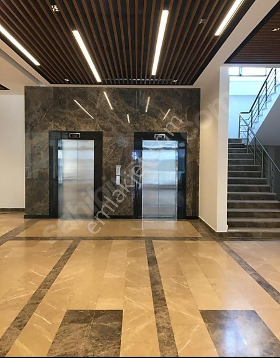 Newcıty Emlaktan Çarşı Rezidansta Eşyalı Kiralık 2+1 Daire - Görsel 2