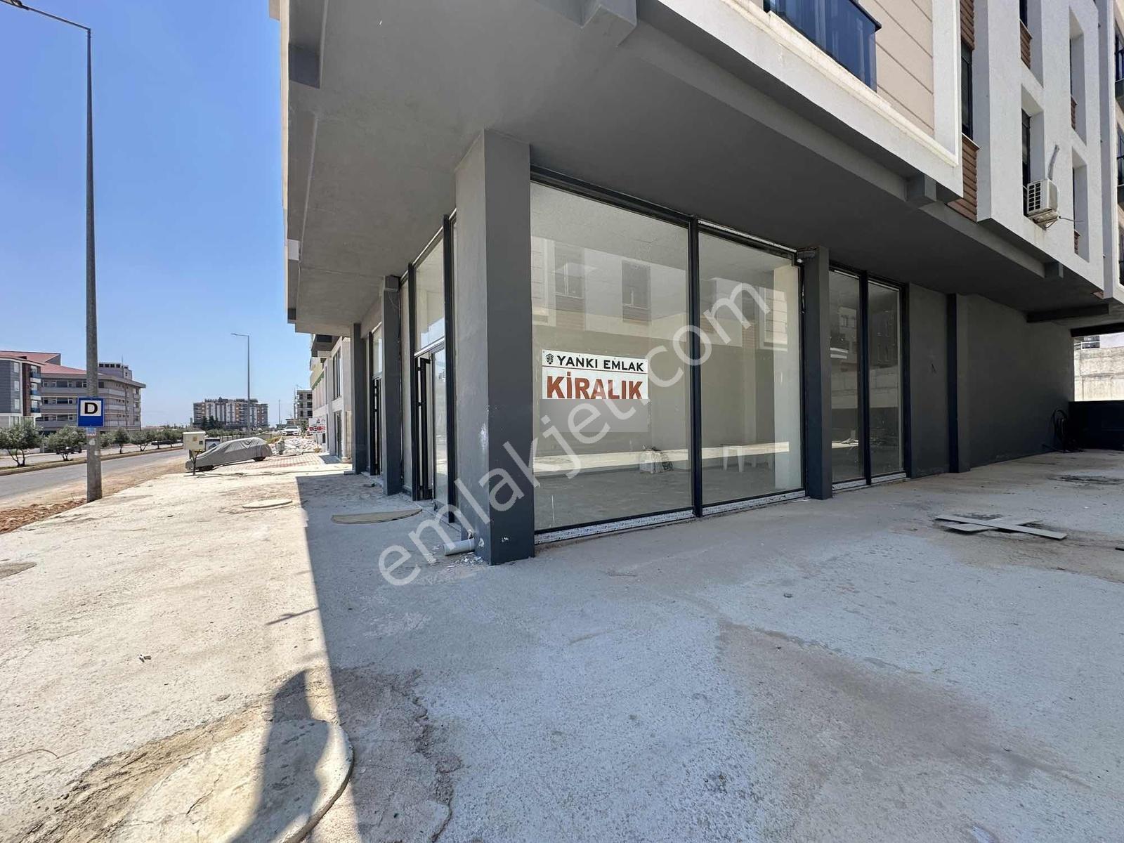 F.çakmak'ta 200 M2 Kiralık Dükkan Cadde Üzeri