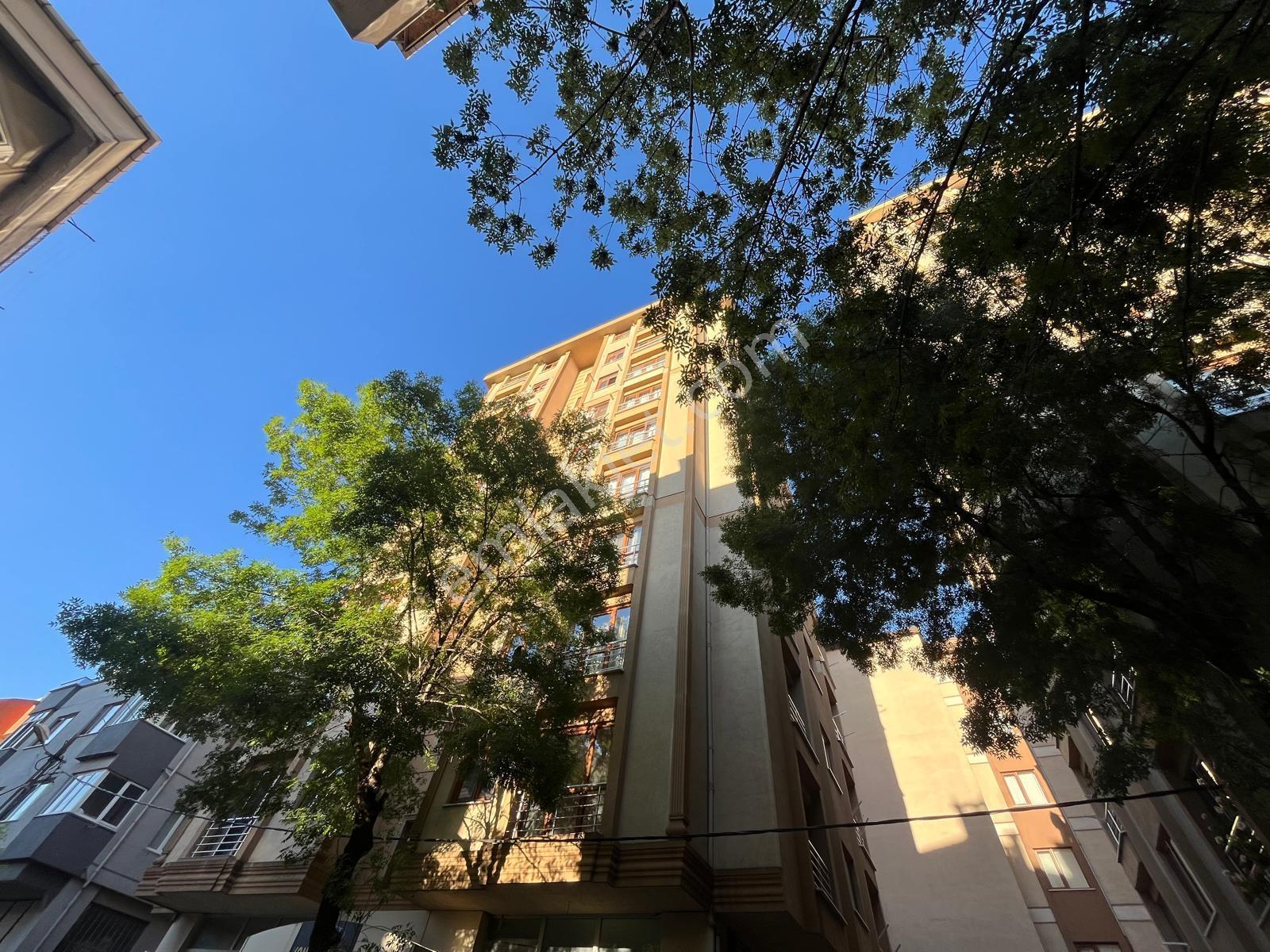 Çakmak Metroya 100 Metre Mesafede Site İçi Daire Boşş!! - Görsel 2
