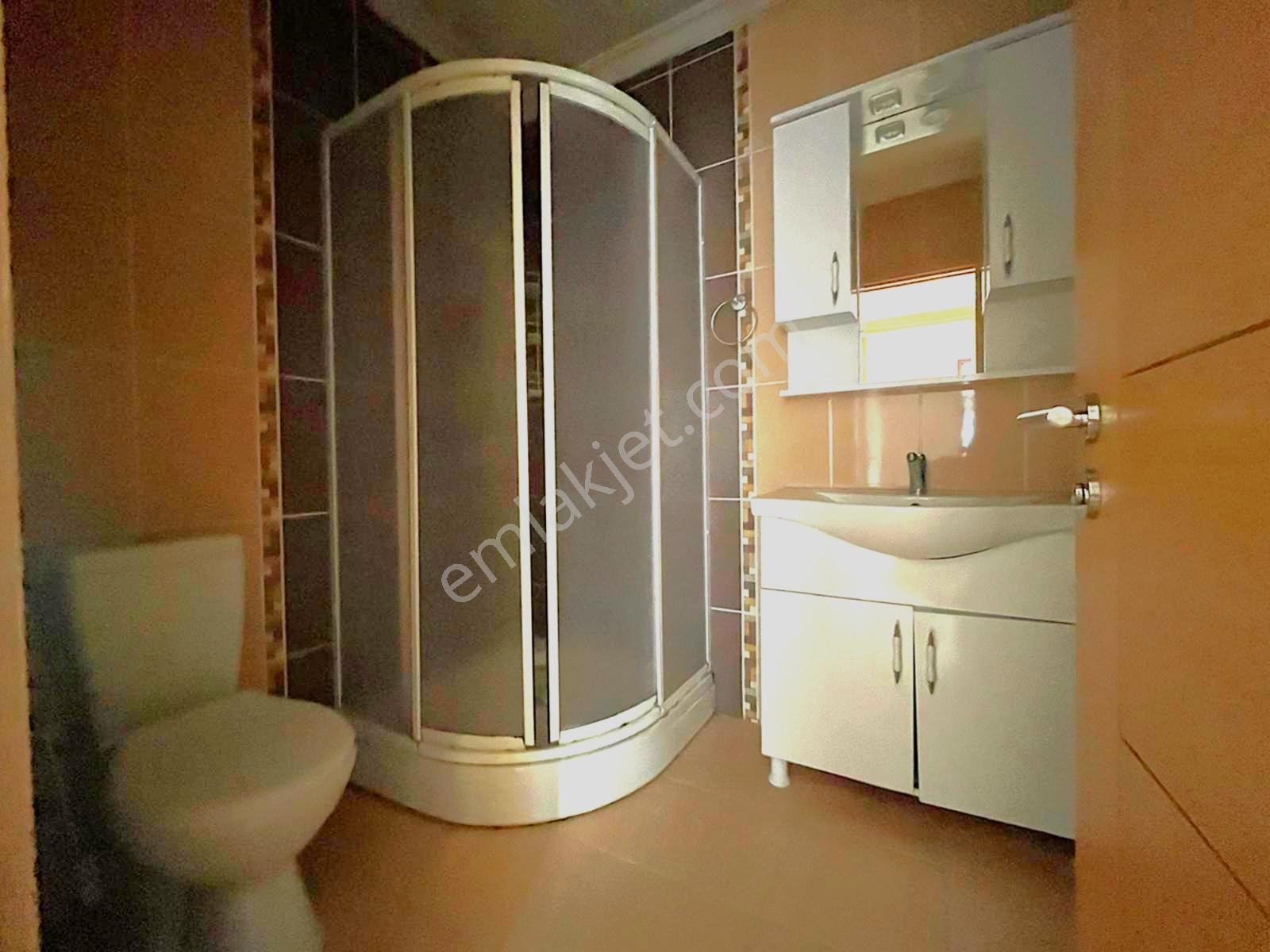 Çakmak Metroya 100 Metre Mesafede Site İçi Daire Boşş!! - Görsel 28