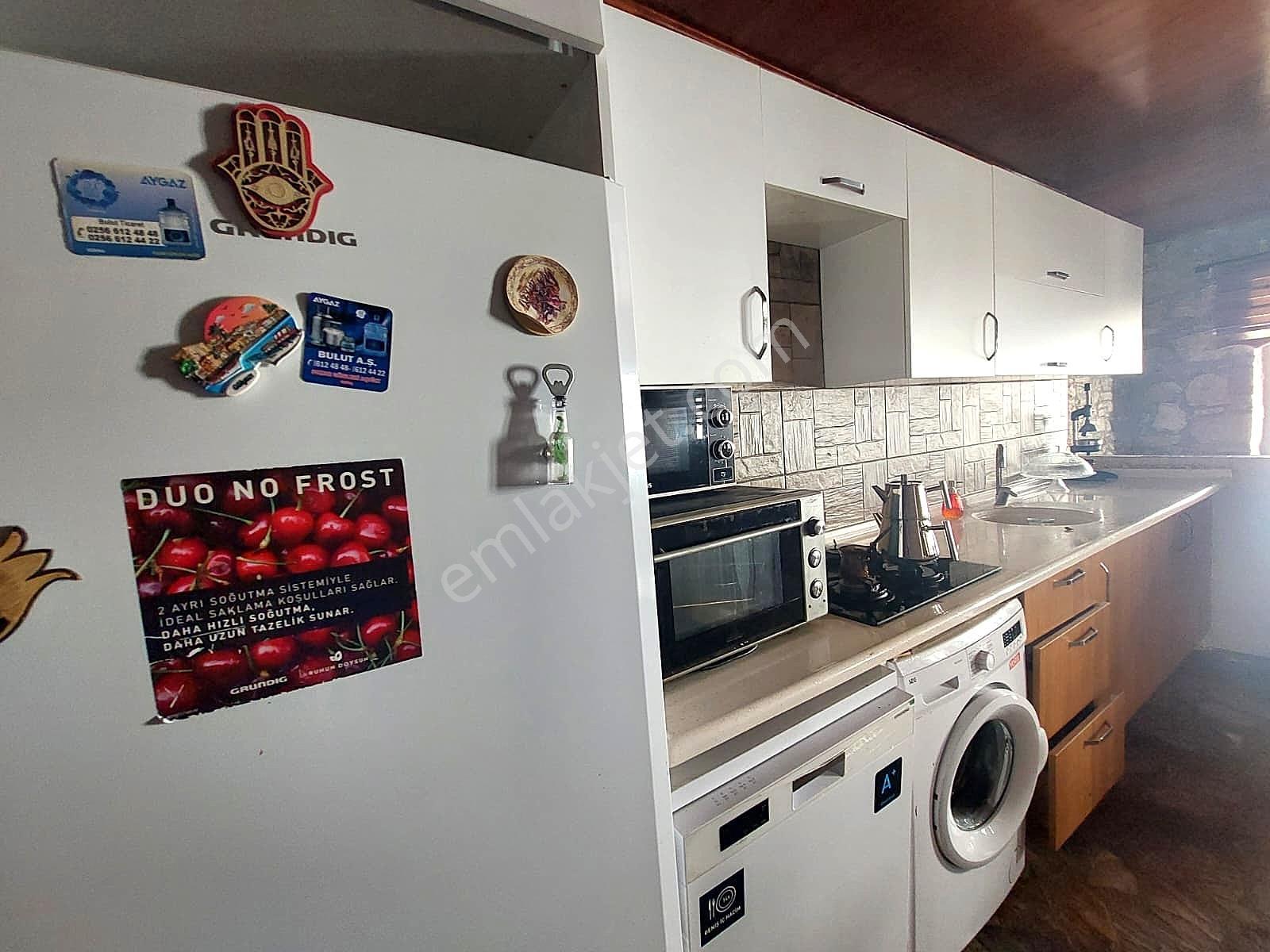 Kuşadası Merkez Ticari/mesken Eşyalı/eşyasız Satılık 3+1 Taş Ev - Görsel 4