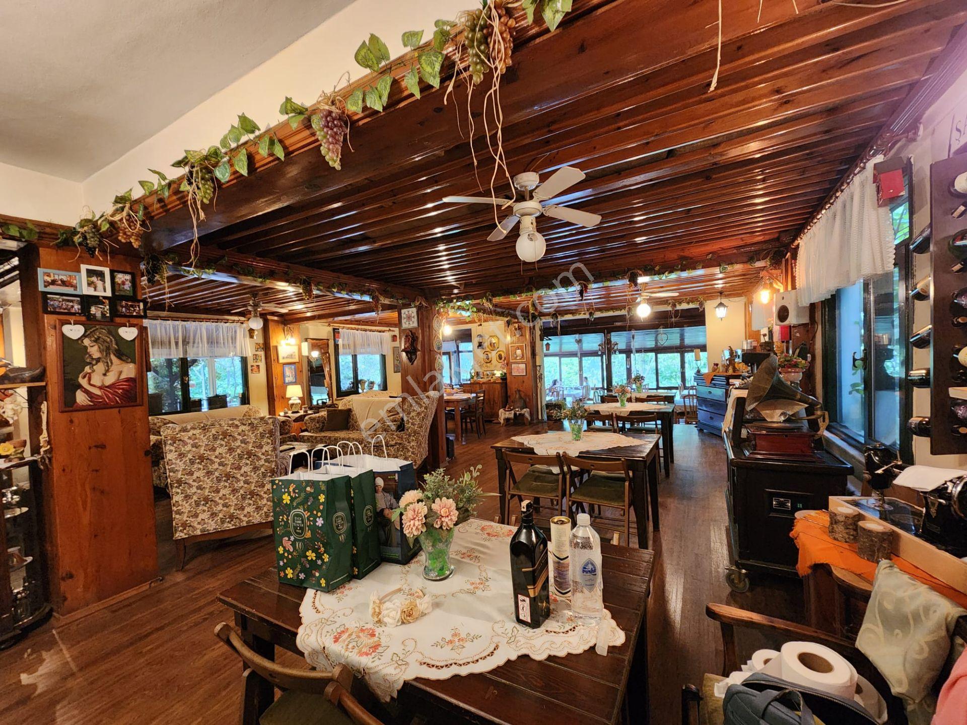 Polonezköy'de Yanyana Arsasıyla Satılık Pansiyon & Restoran - Görsel 8