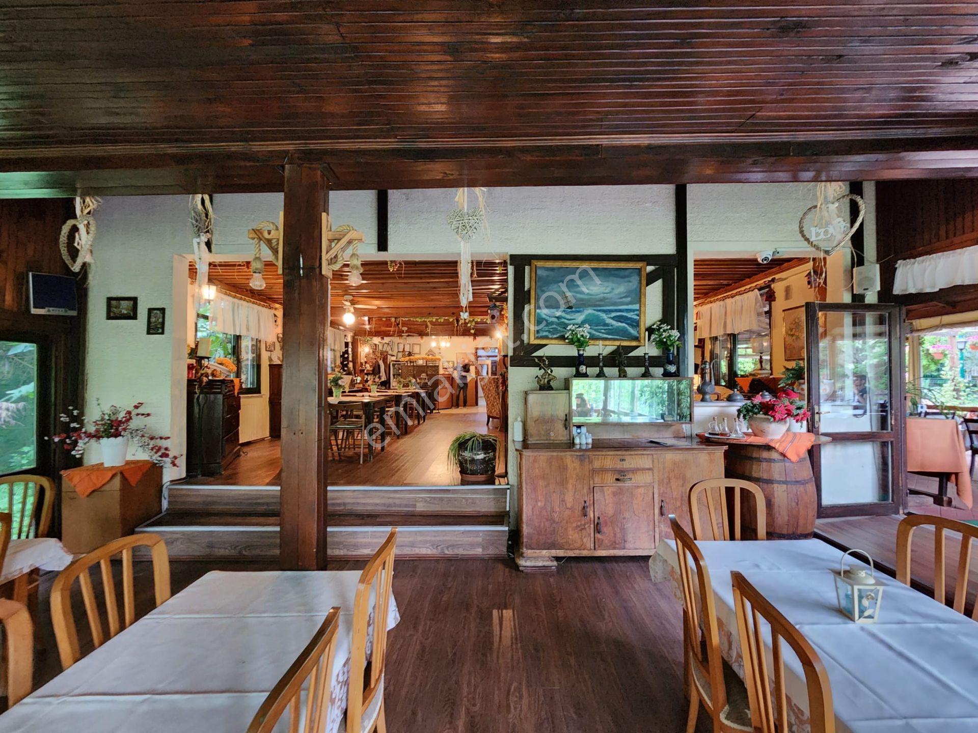 Polonezköy'de Yanyana Arsasıyla Satılık Pansiyon & Restoran - Görsel 15