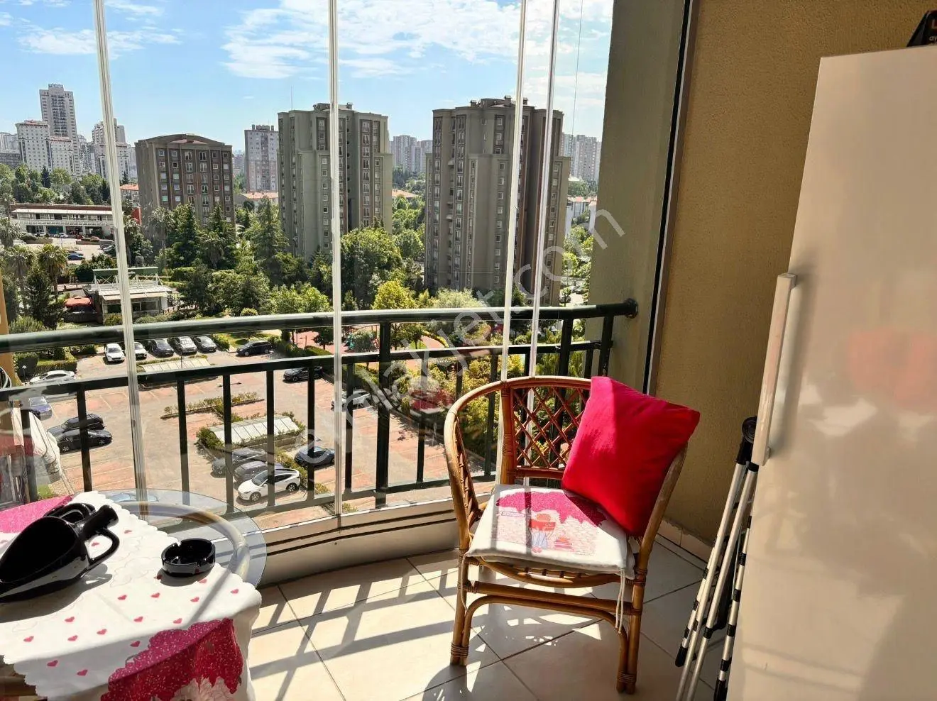 Avrupa 1'de 141m² 3+1 Peyzaj Tadilatlı Satılık Köşe Daire