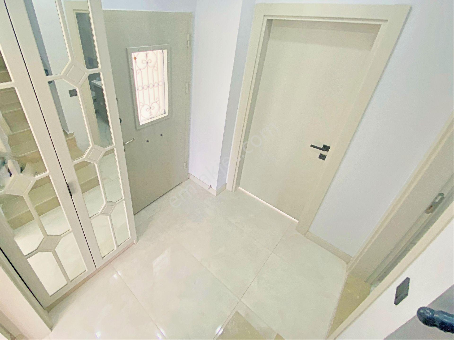 Güre’de Gültaş Emlaktan Satılık 3+1 Ebeveny Banyolu Bahçeli Lüks Villa - Görsel 11