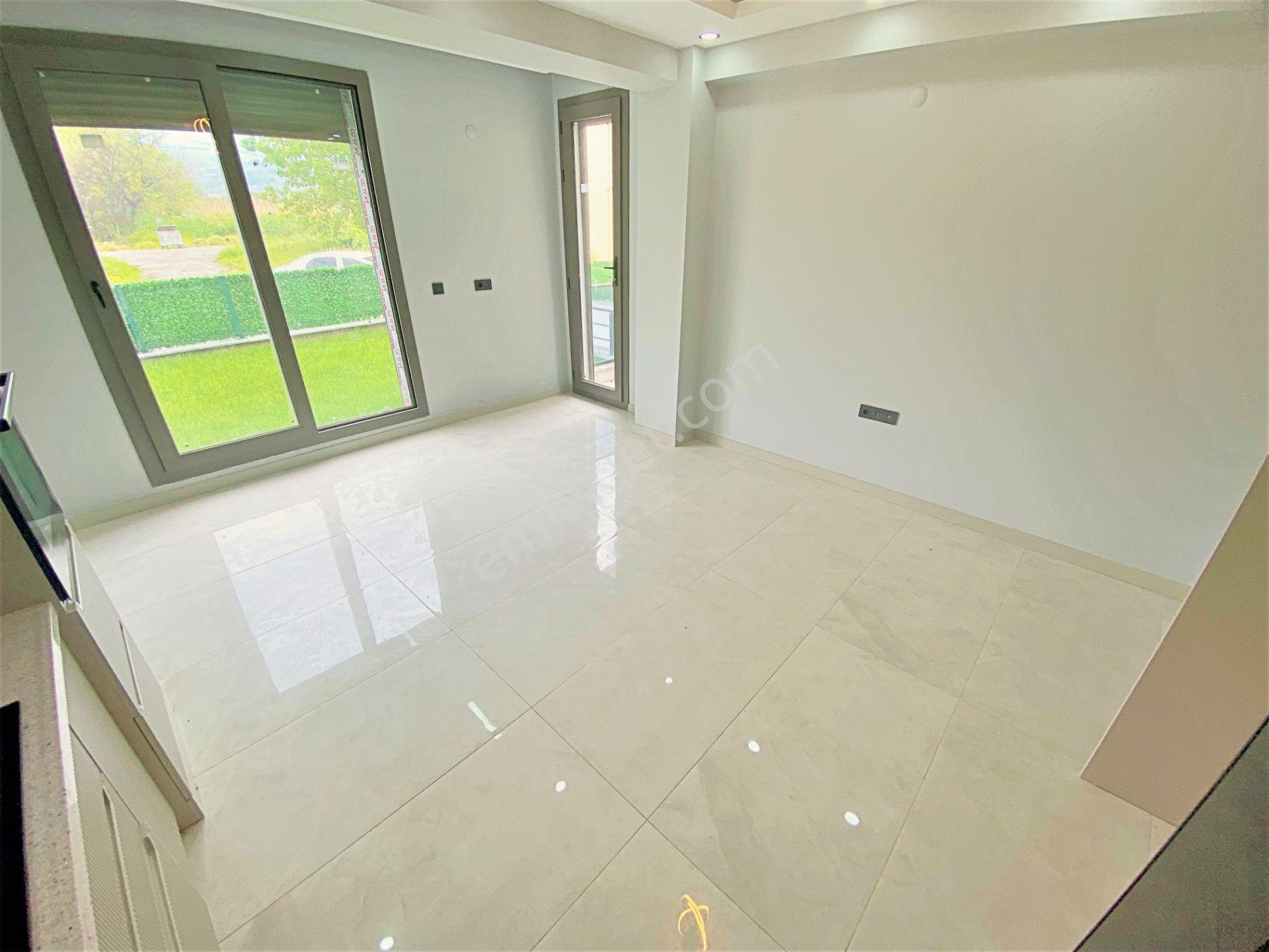 Güre’de Gültaş Emlaktan Satılık 3+1 Ebeveny Banyolu Bahçeli Lüks Villa - Görsel 24