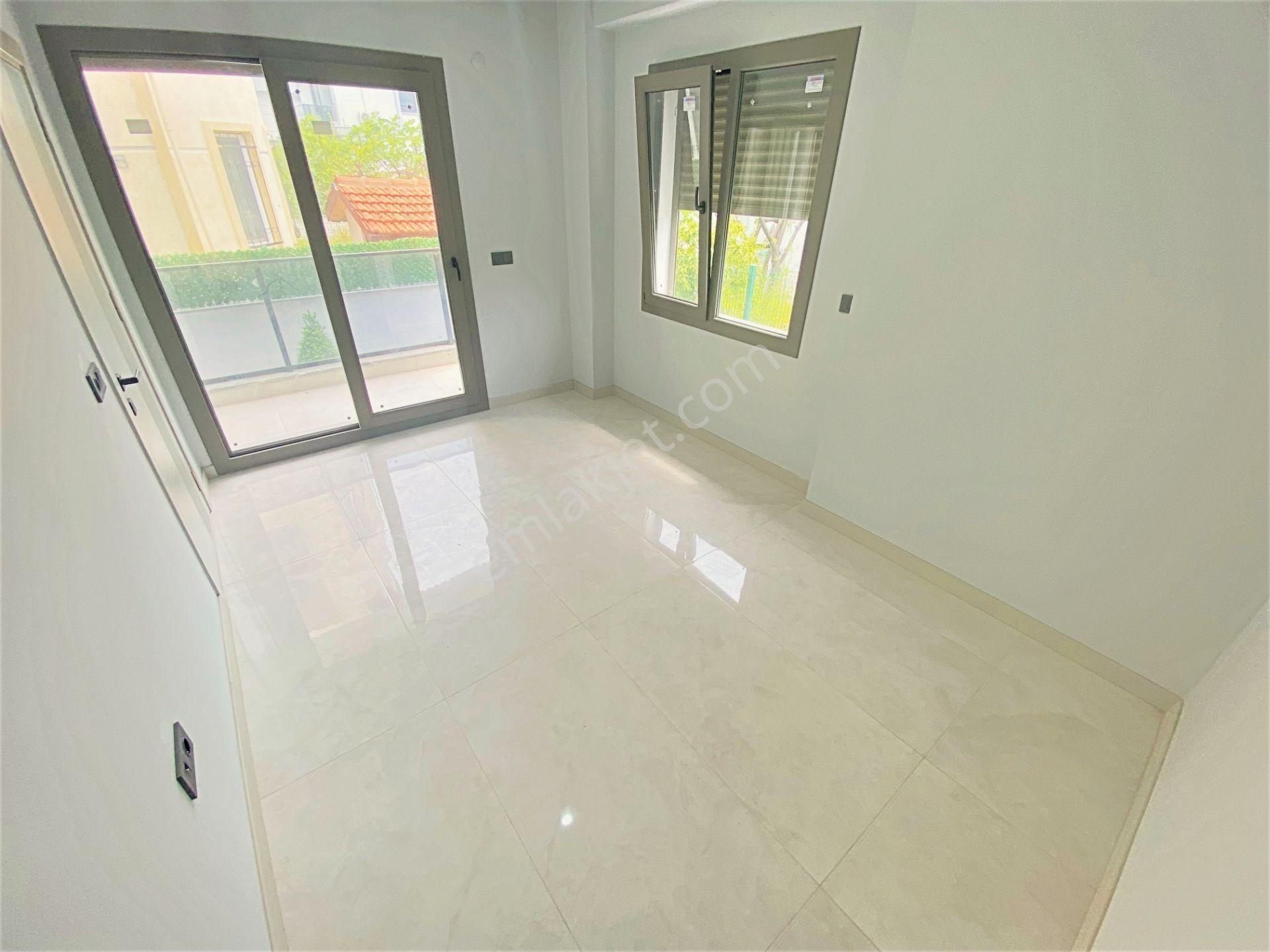 Güre’de Gültaş Emlaktan Satılık 3+1 Ebeveny Banyolu Bahçeli Lüks Villa - Görsel 9