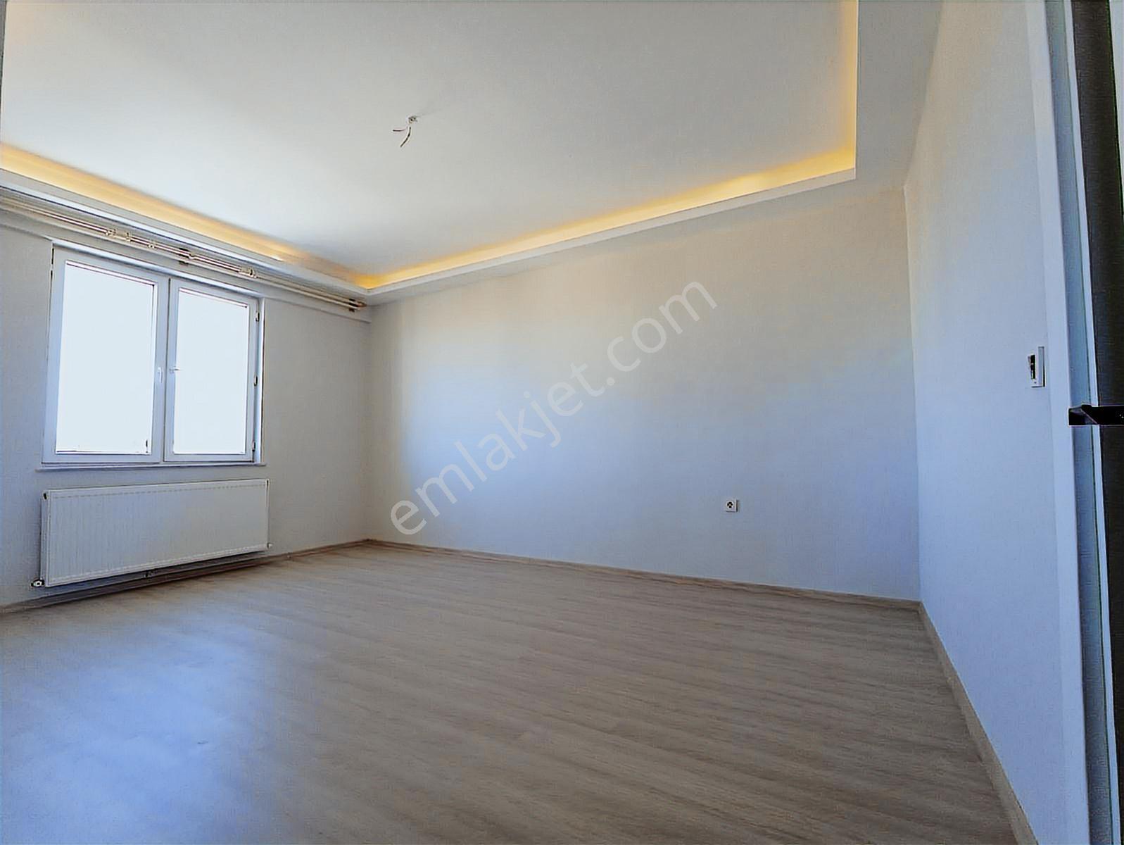 Emlak Dünyası Florya Sitesinde Özel Cephelisatılık 4+1 Daire - Görsel 30