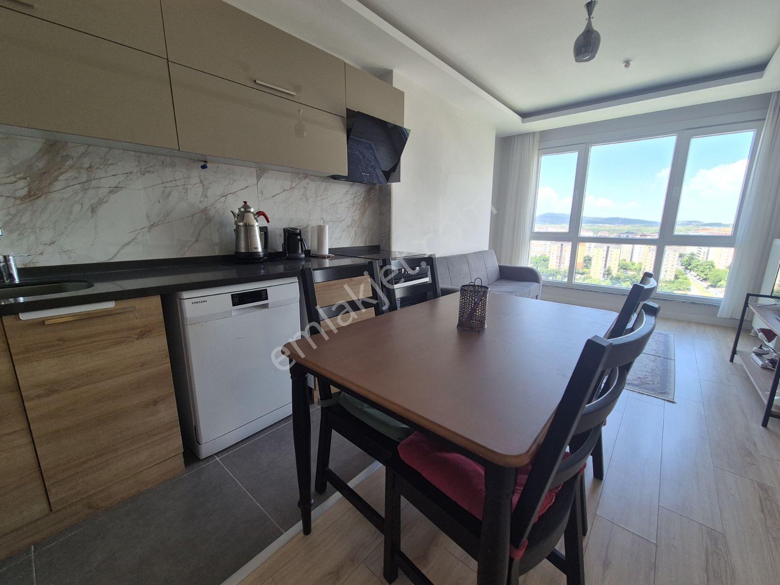 Kartal Sky Suitete 15. Katta, Eşyalı Ve Panoramik Manzaralı 1+1 - Görsel 19