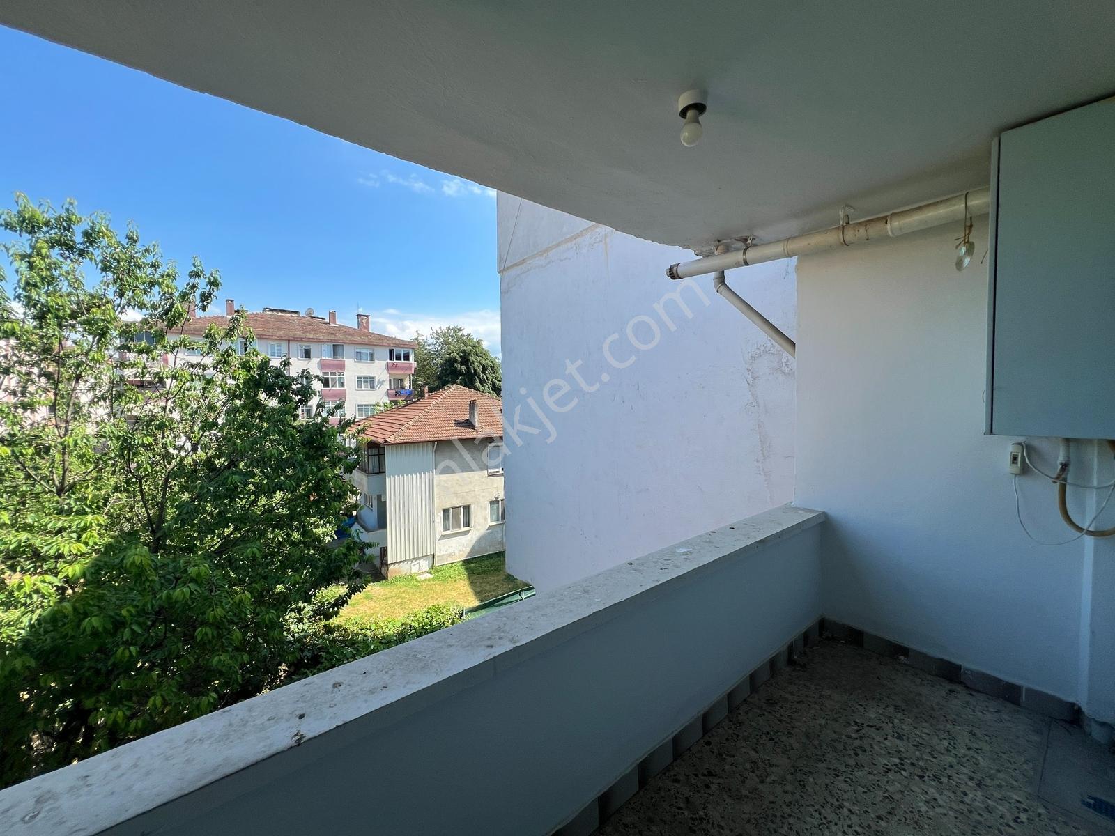 Emlakevim - Sakarya Hendek Yeni Mahallede 3+1 Kiralık Daire !! - Görsel 7
