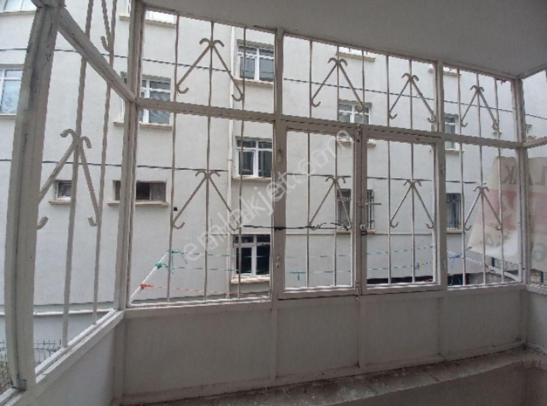 Selçuklu Mahallesi Yüksek Giriş 2+1 Salona Bir Oda Bağımlı İskansız - Görsel 12