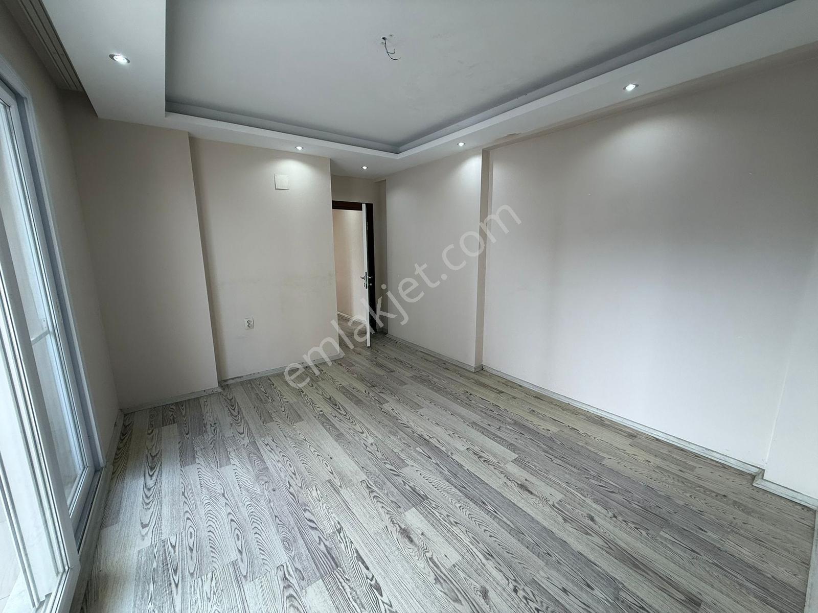 Han Emlak'tan Merkez Mah'de Doğalgazlı Kiralık Geniş 2+1 - Görsel 5