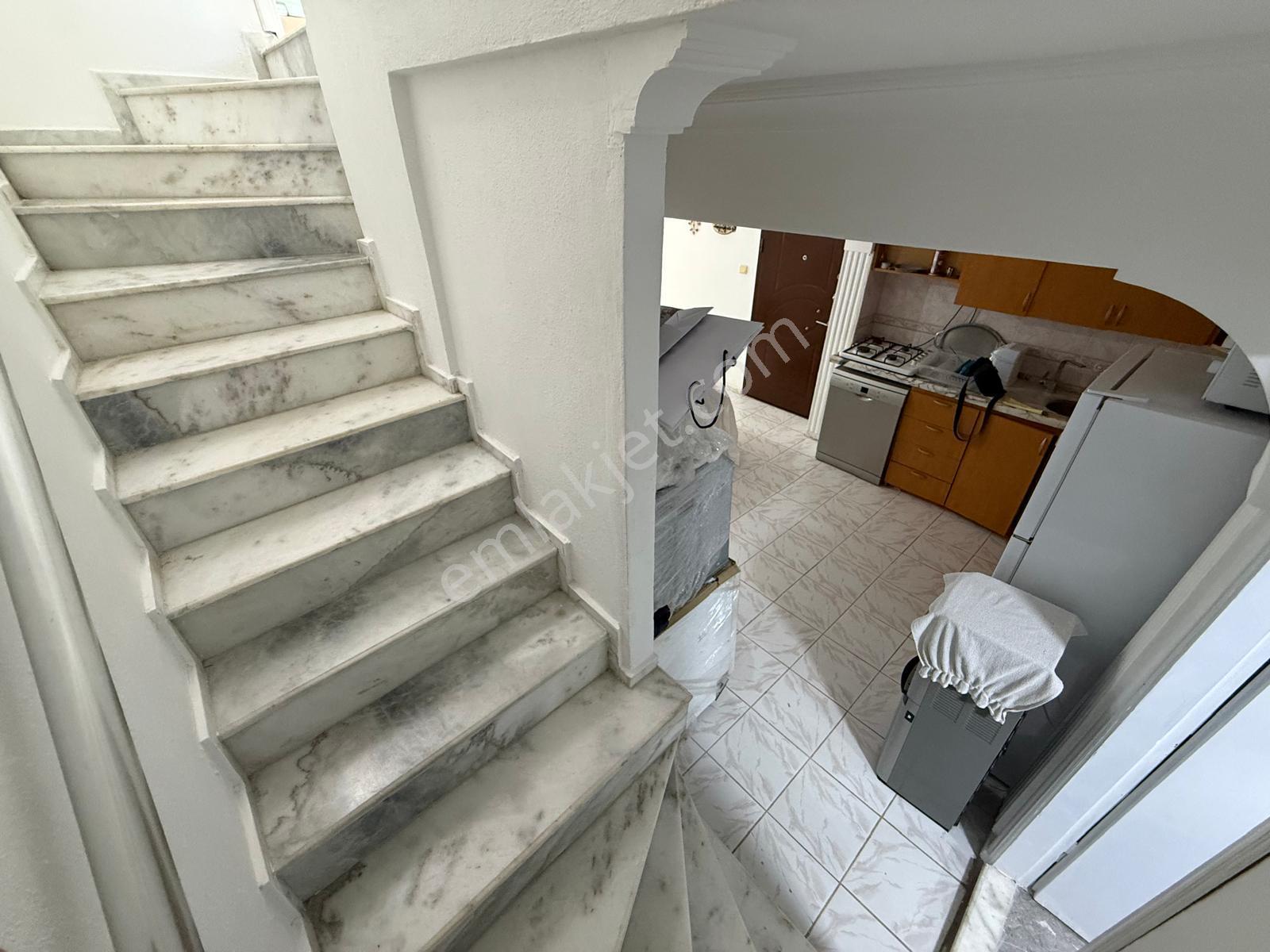 İzmir Dikili Salihleraltında Başaran Sitesinde Satılık 3+1 Villa - Görsel 15