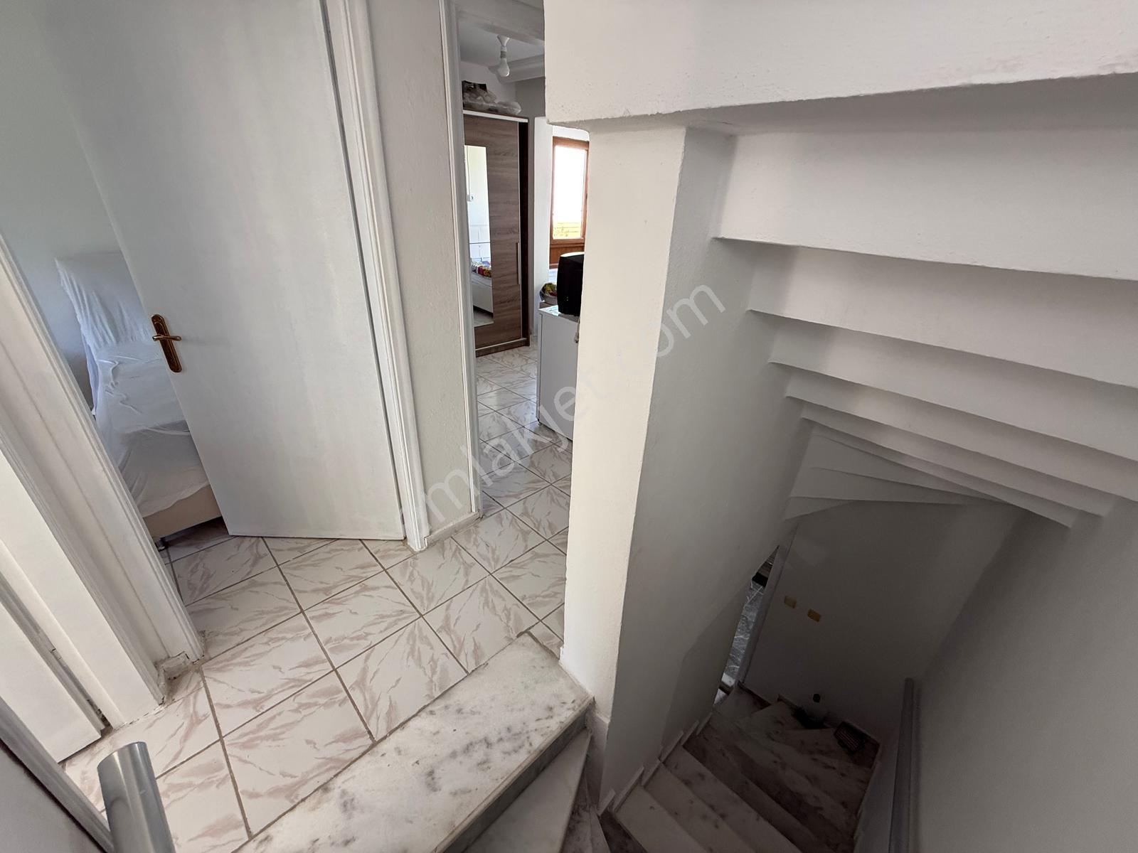 İzmir Dikili Salihleraltında Başaran Sitesinde Satılık 3+1 Villa - Görsel 16