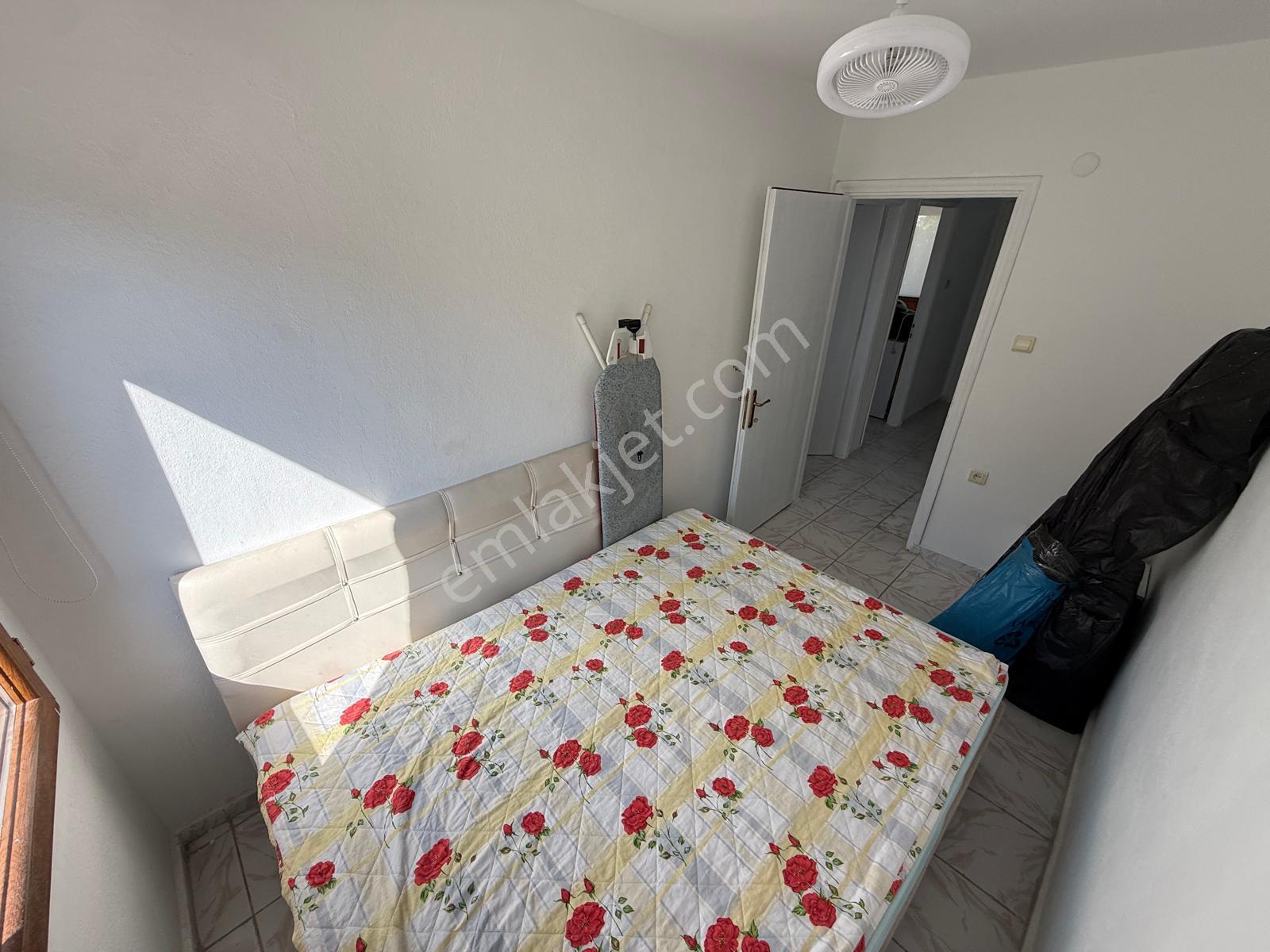 İzmir Dikili Salihleraltında Başaran Sitesinde Satılık 3+1 Villa - Görsel 19