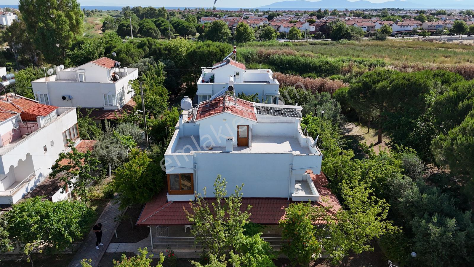 İzmir Dikili Salihleraltında Başaran Sitesinde Satılık 3+1 Villa - Görsel 8