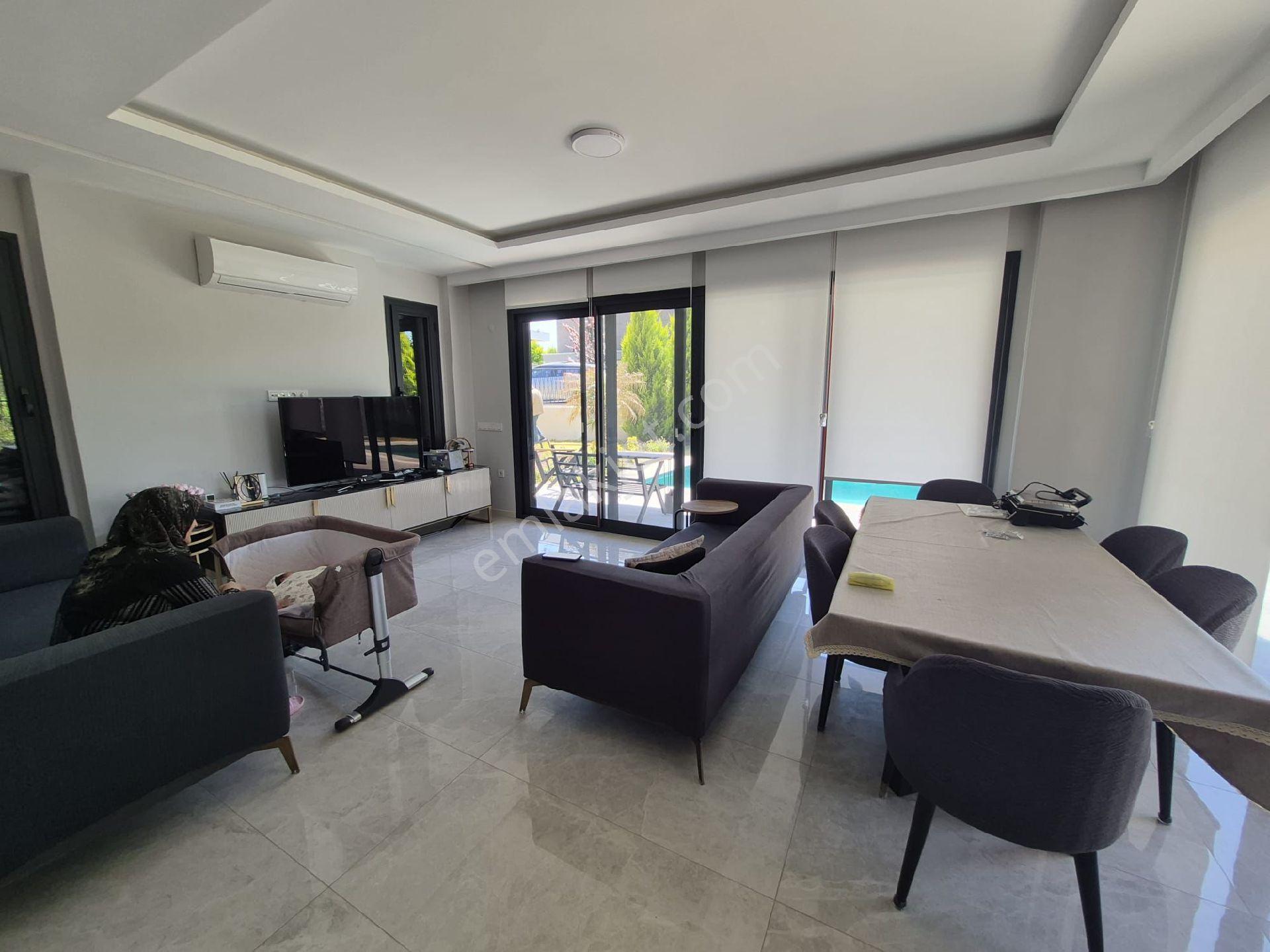 Bağımsız 500m² Arsa Payı 4+1 Özel Havuzlu Dublex - Görsel 4