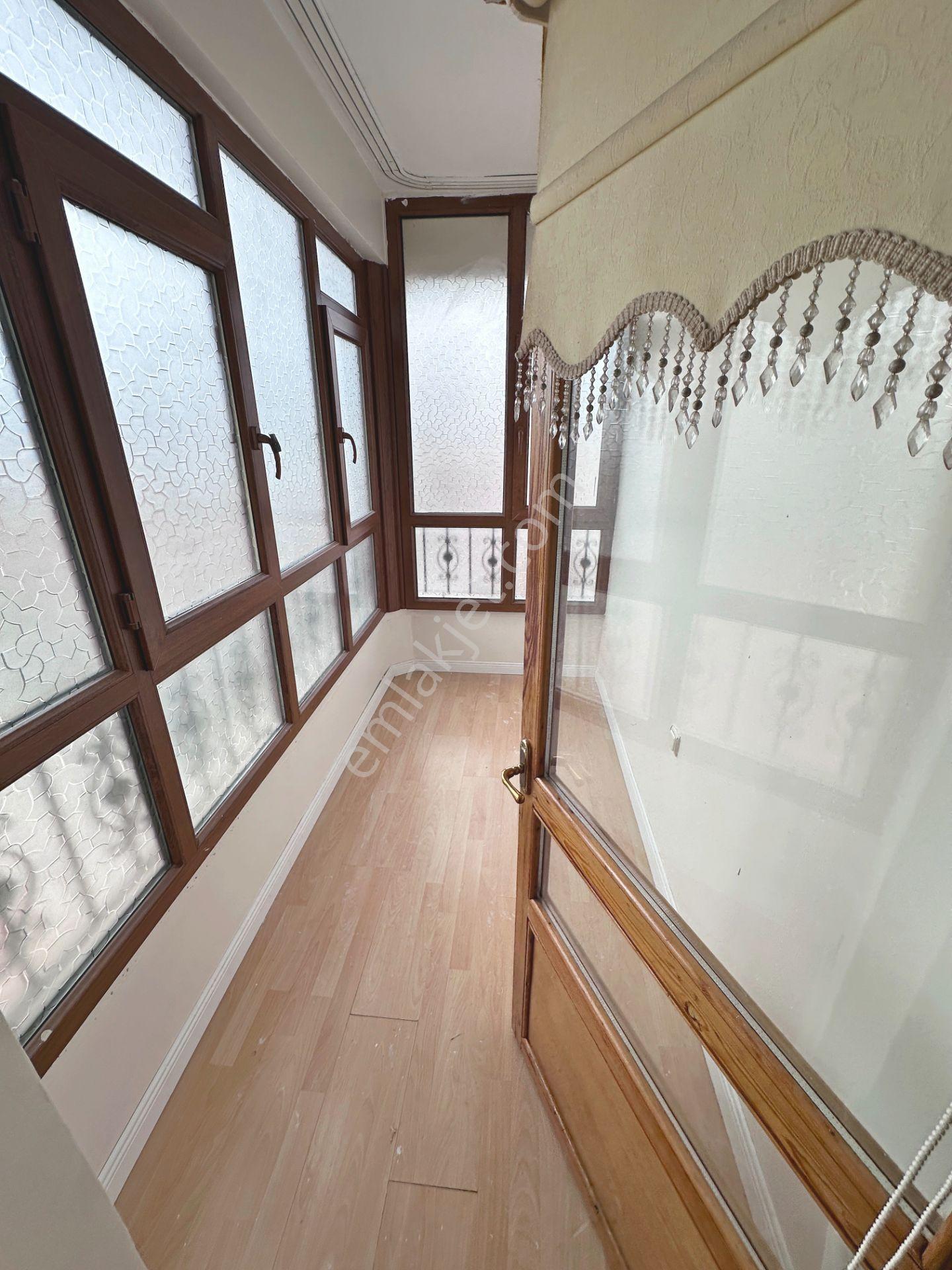 Demirlibahçe Tren Yakını Asansörlü Geniş Yapılı Kilerli 3+1 Kiralık Daire - Görsel 27