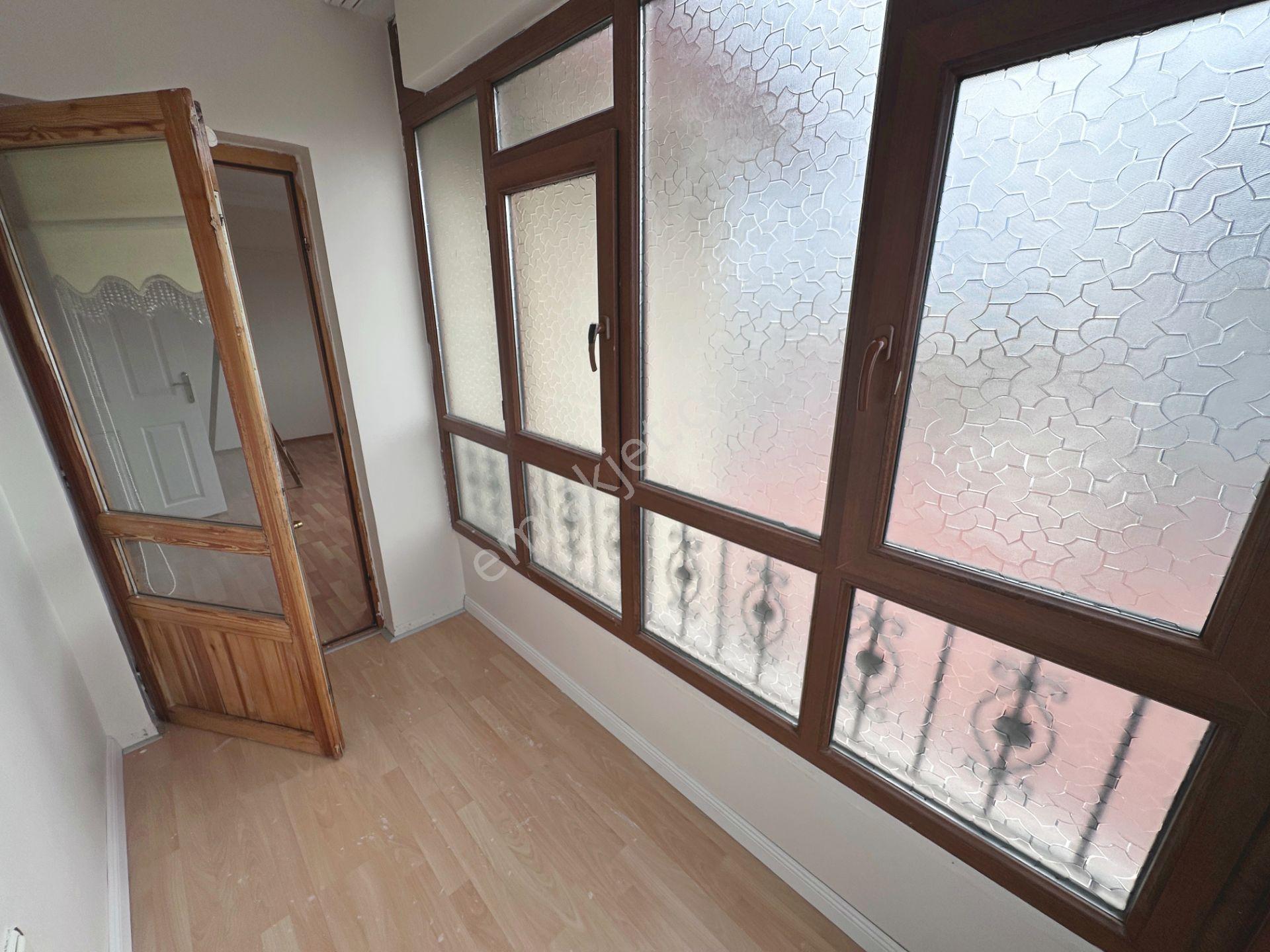 Demirlibahçe Tren Yakını Asansörlü Geniş Yapılı Kilerli 3+1 Kiralık Daire - Görsel 28