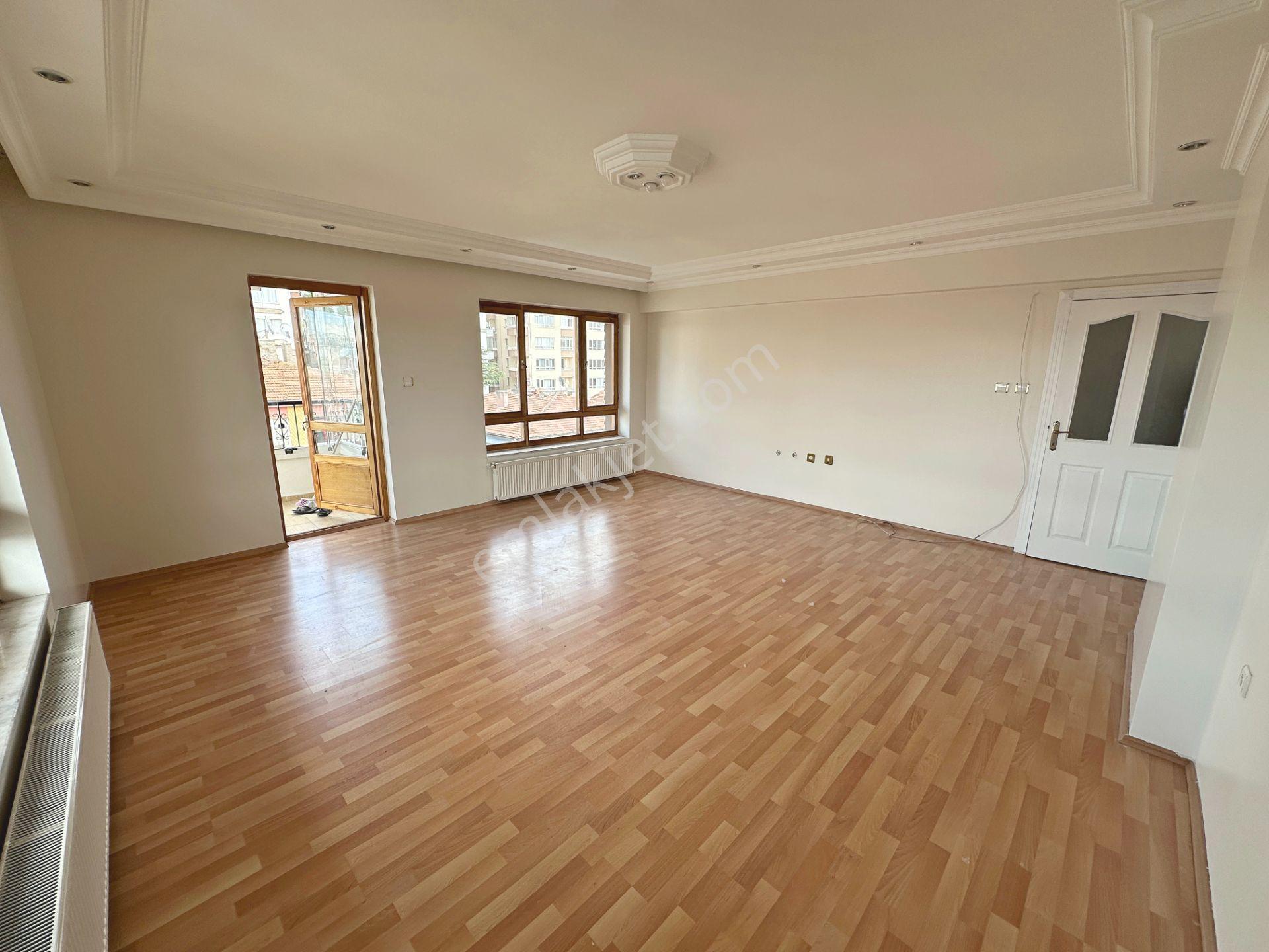Demirlibahçe Tren Yakını Asansörlü Geniş Yapılı Kilerli 3+1 Kiralık Daire - Görsel 9