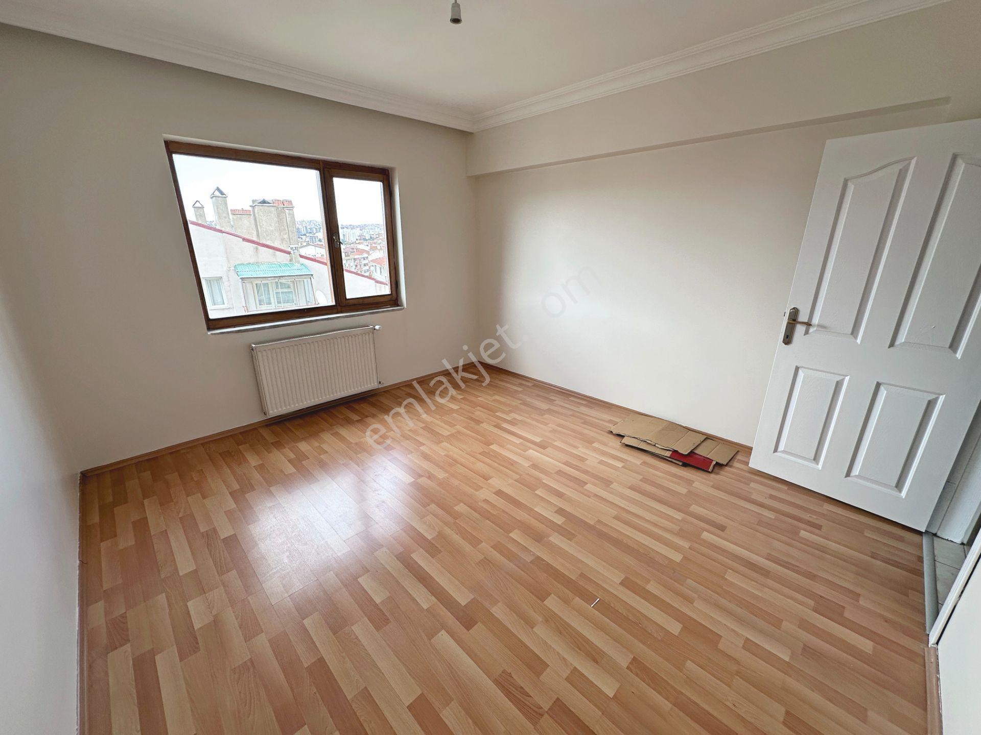 Demirlibahçe Tren Yakını Asansörlü Geniş Yapılı Kilerli 3+1 Kiralık Daire - Görsel 18