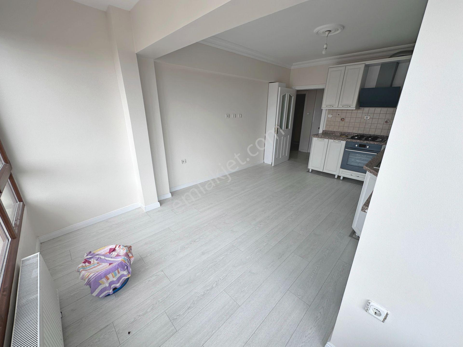 Demirlibahçe Tren Yakını Asansörlü Geniş Yapılı Kilerli 3+1 Kiralık Daire - Görsel 5