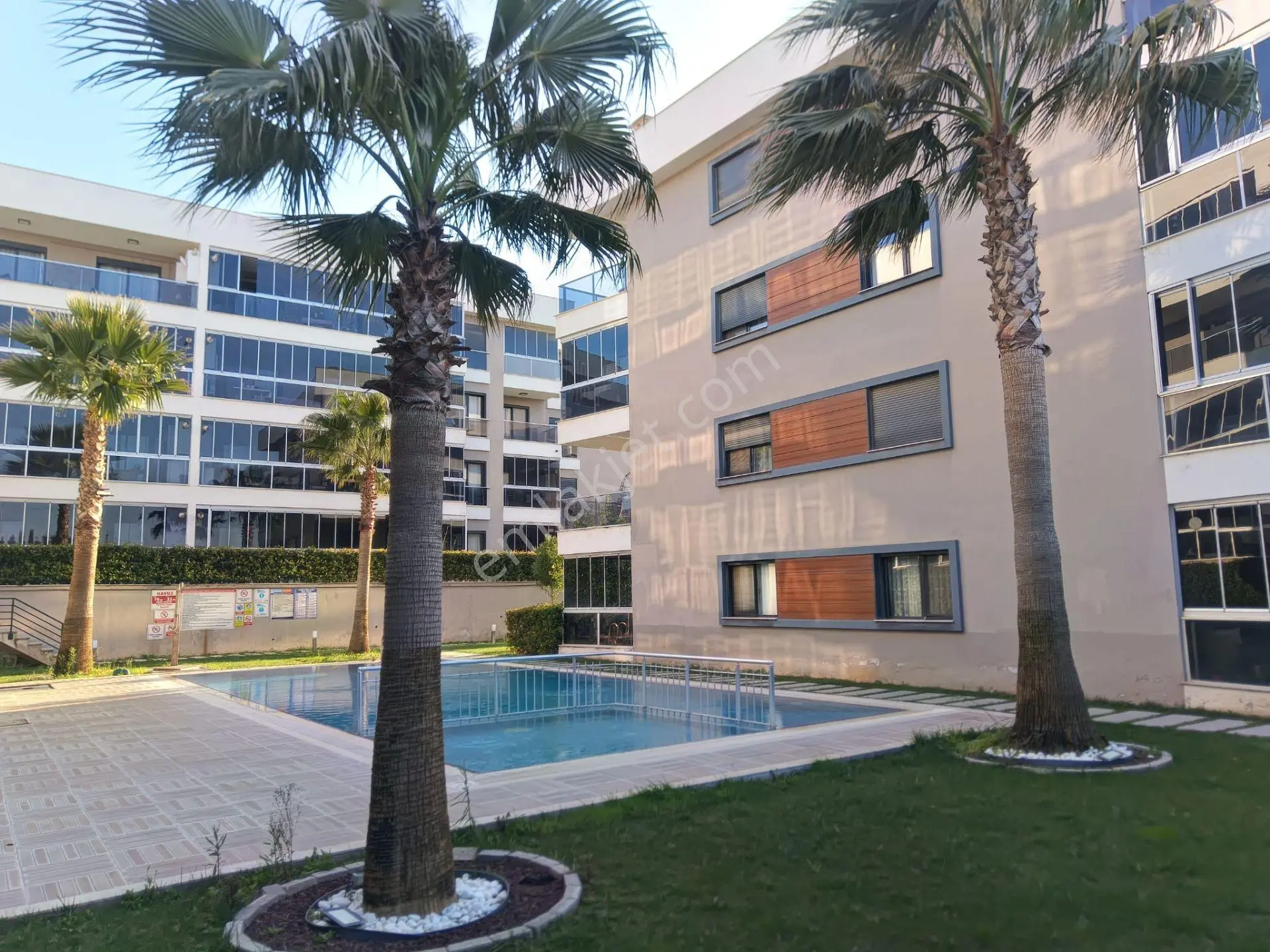 Menderes Turyap'tan Barbaros Mh. Havuzlu Site İçi Kiralık 2+1 - Görsel 2