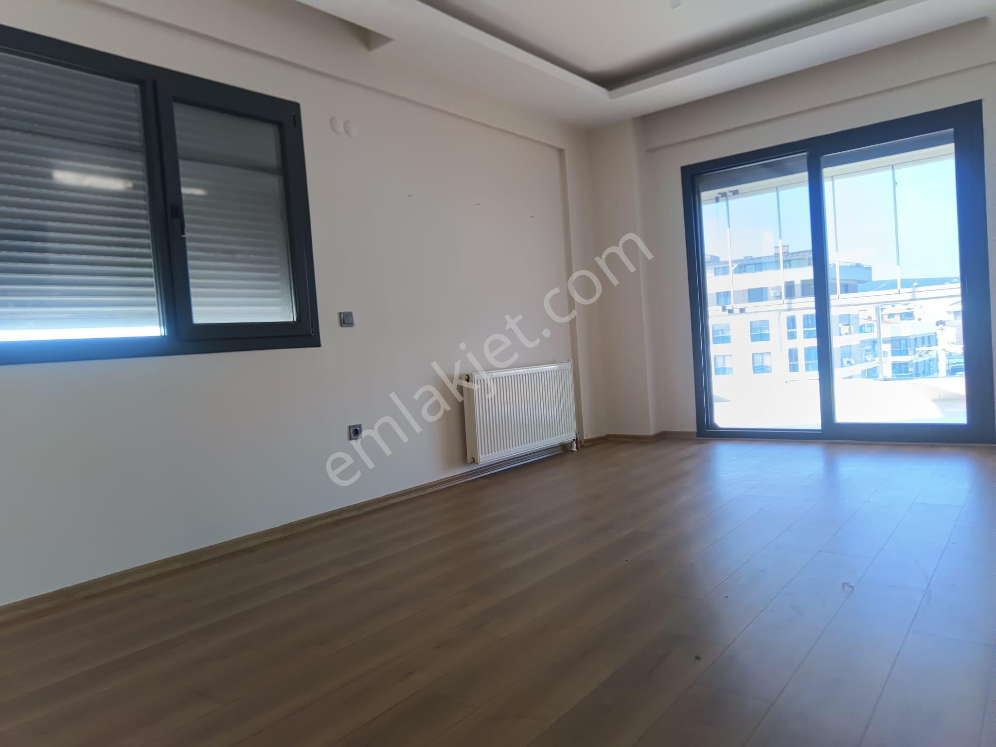 Menderes Turyap'tan Barbaros Mh. Havuzlu Site İçi Kiralık 2+1 - Görsel 16
