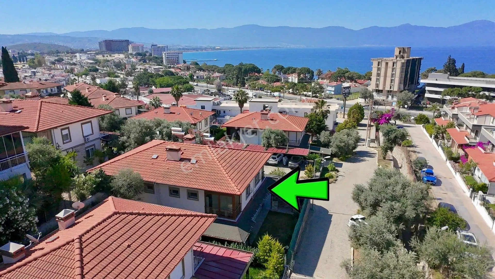 Site İçerisinde, Havuzlu, Geniş, Bakımlı, Doğalgazlı Kiralık Villa