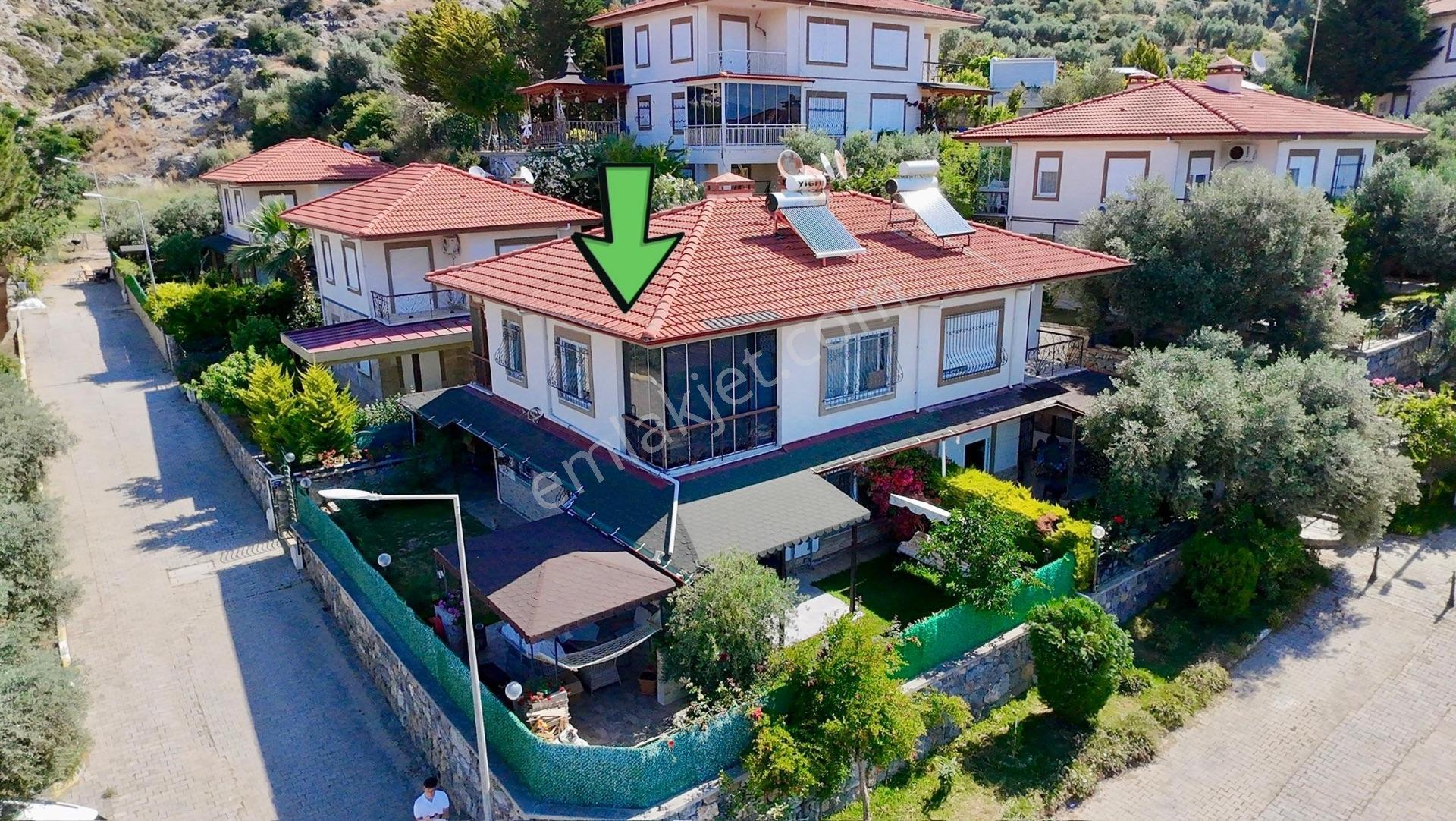 Site İçerisinde, Havuzlu, Geniş, Bakımlı, Doğalgazlı Kiralık Villa - Görsel 7