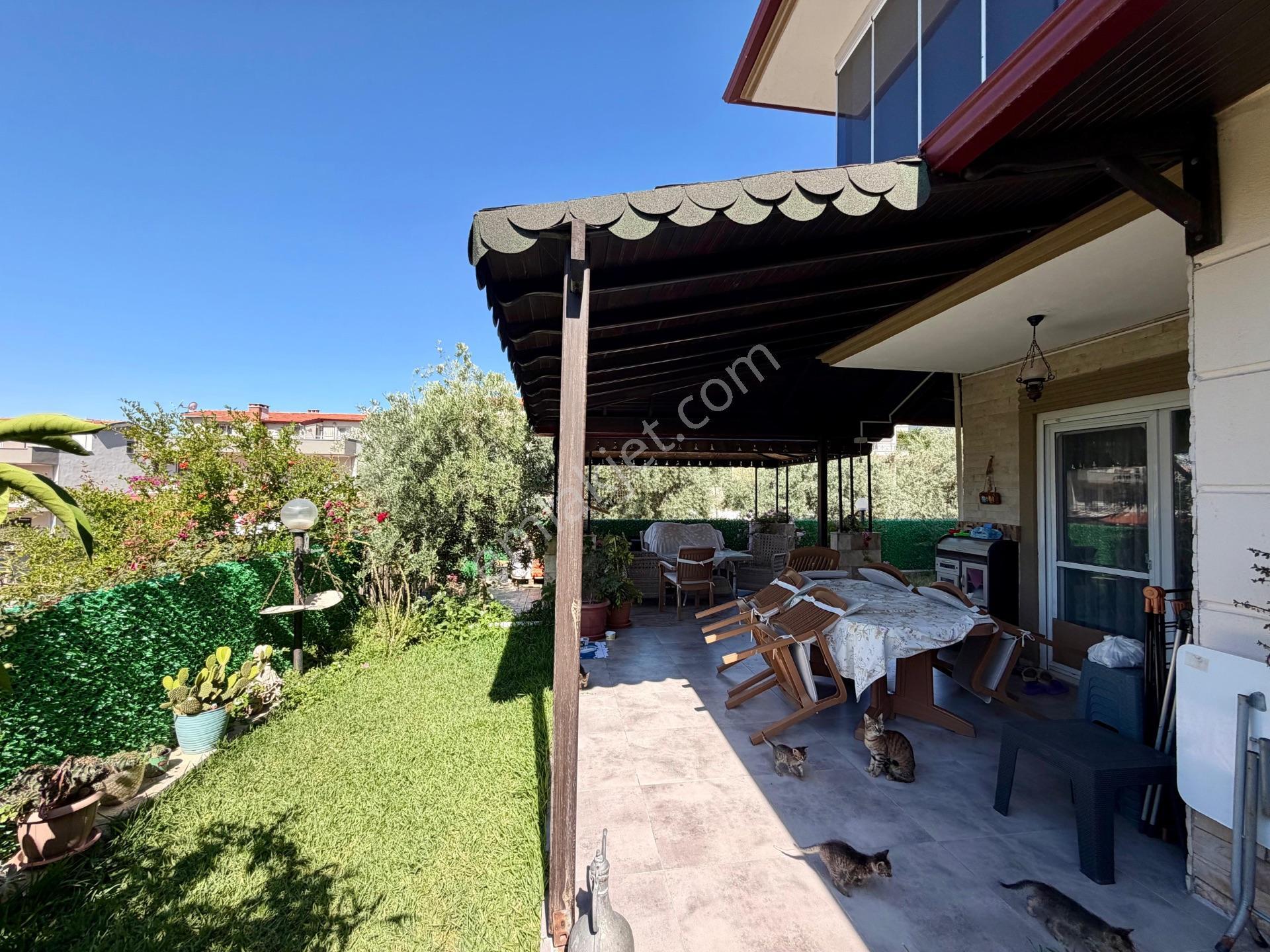 Site İçerisinde, Havuzlu, Geniş, Bakımlı, Doğalgazlı Kiralık Villa - Görsel 10