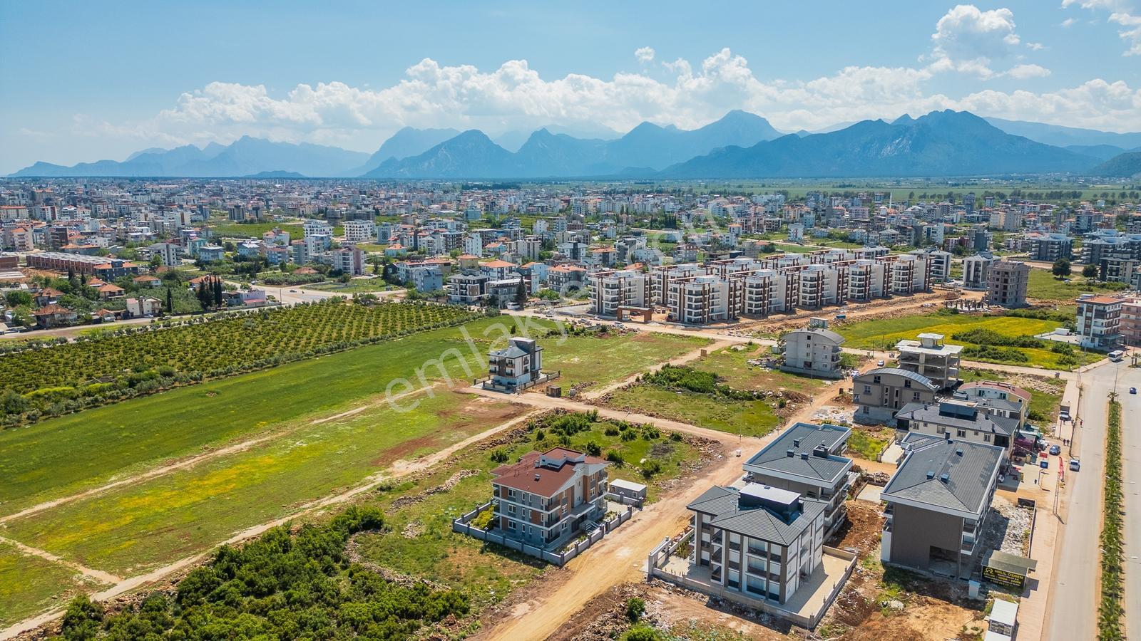 Antalya Döşemealtı Çıplaklı'da Kiralık 2+1 Daire - Görsel 2