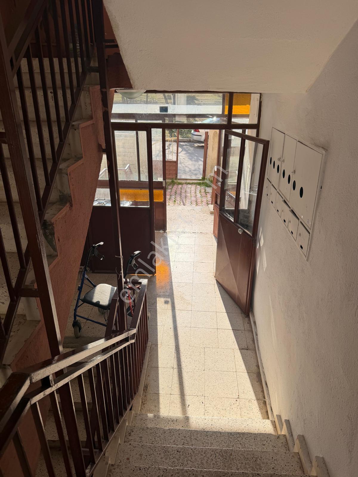 Konya Beşyüz Evlerde Kiralık 3+1 Daire - Görsel 3