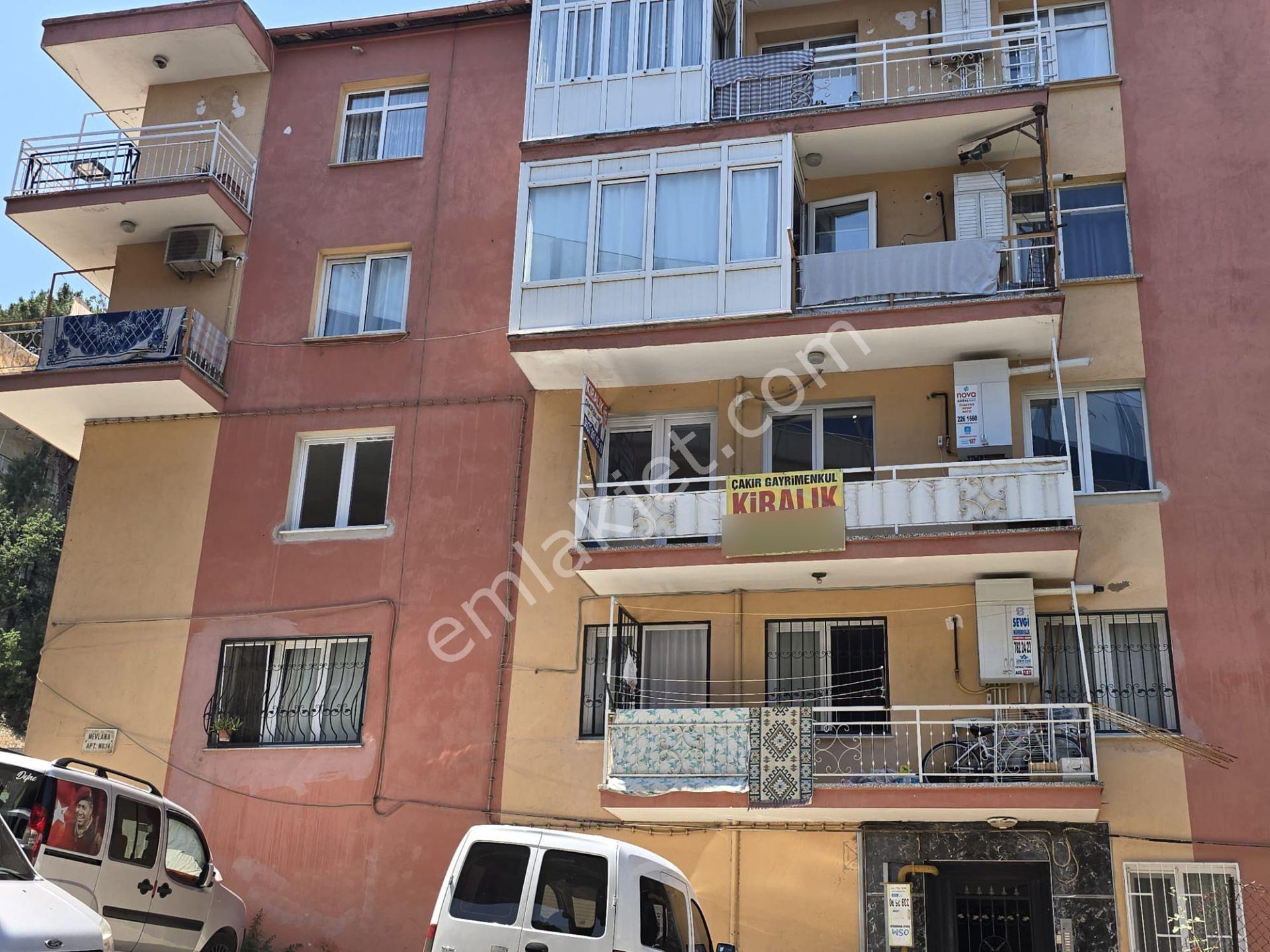 Balçova Eğitim Mahallesinde Doğalgazlı Kiralık 3+1 Daire - Görsel 32