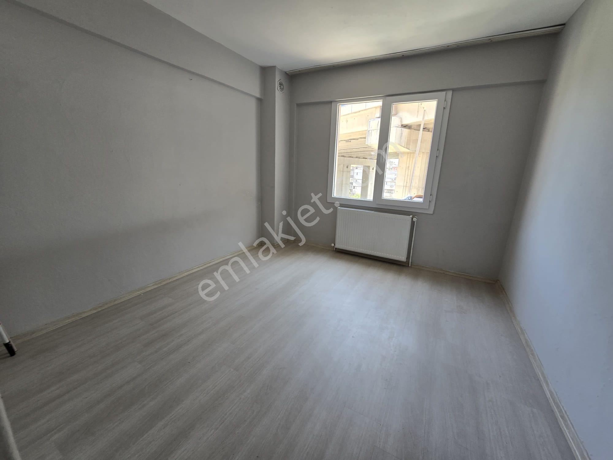 Balçova Eğitim Mahallesinde Doğalgazlı Kiralık 3+1 Daire - Görsel 15