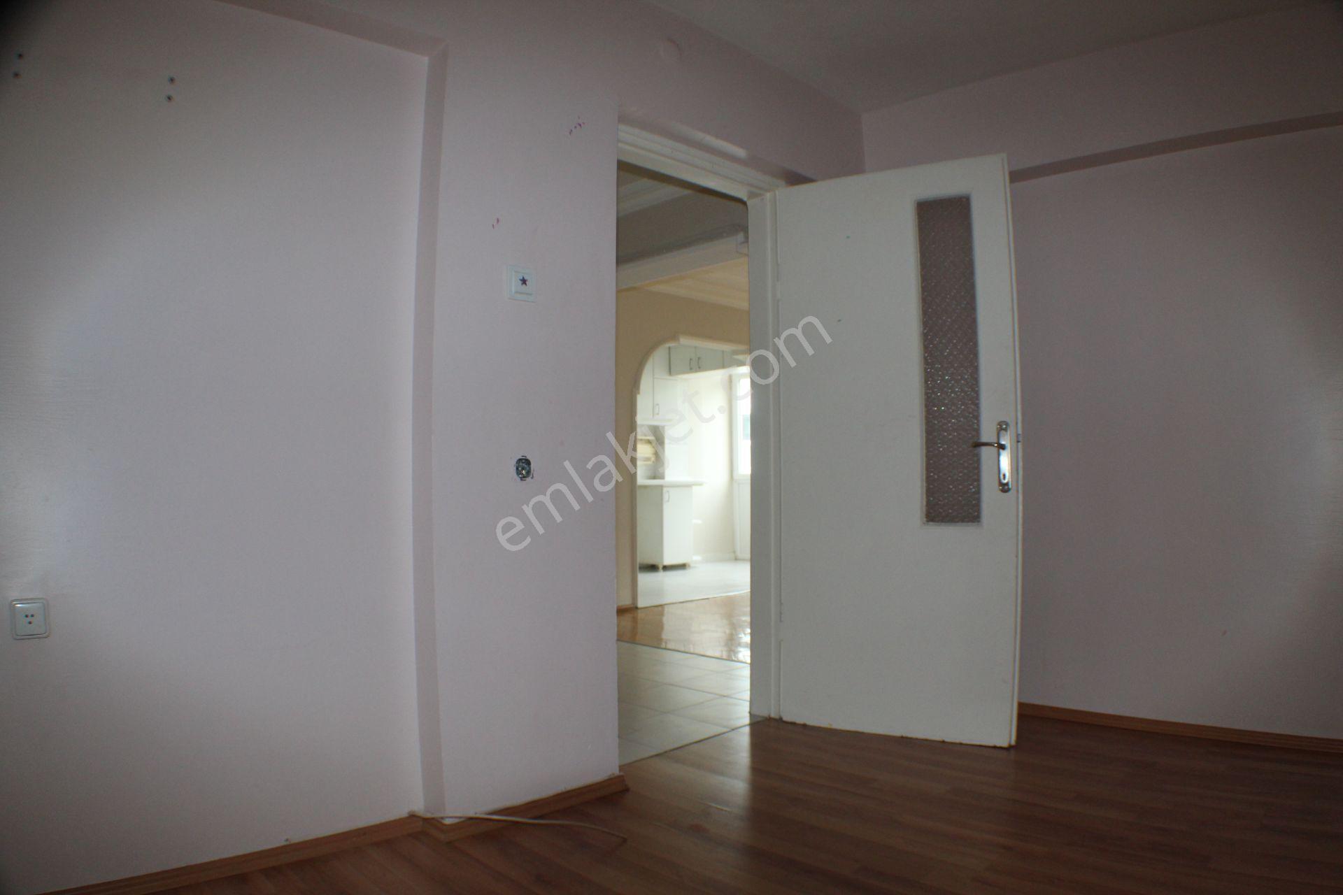 Bursa Yıldırım Yenimahalle'de 2+1 Kombili 3. Kat Daire Kiralık - Görsel 13