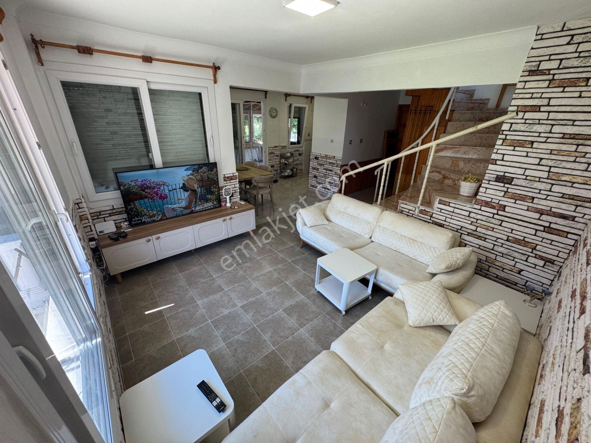 İzmir Dikili Çandarlı Asnur Sitesi 3+1 Satılık Ful Eşyalı Villa - Görsel 7