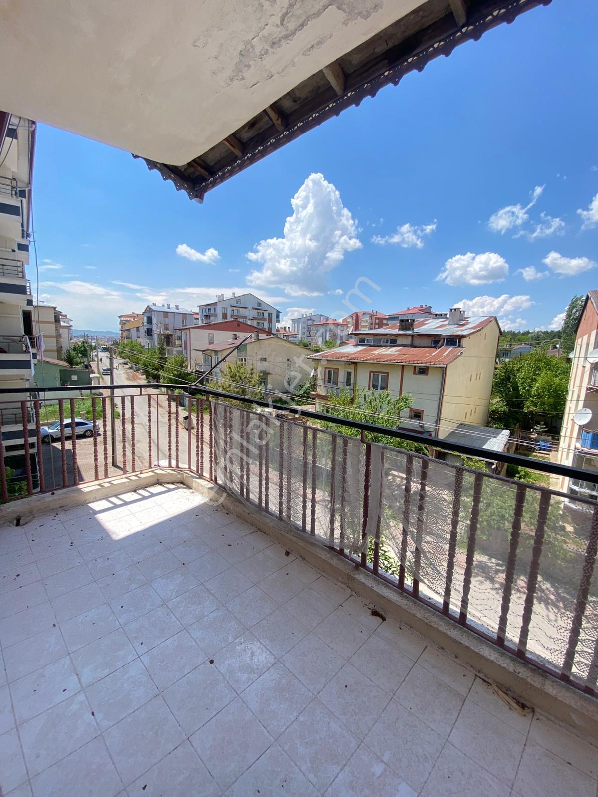 Kılavuz'da Şehitler Bölge Parkı Karşısında 4+1 Kiralık Daire - Görsel 15