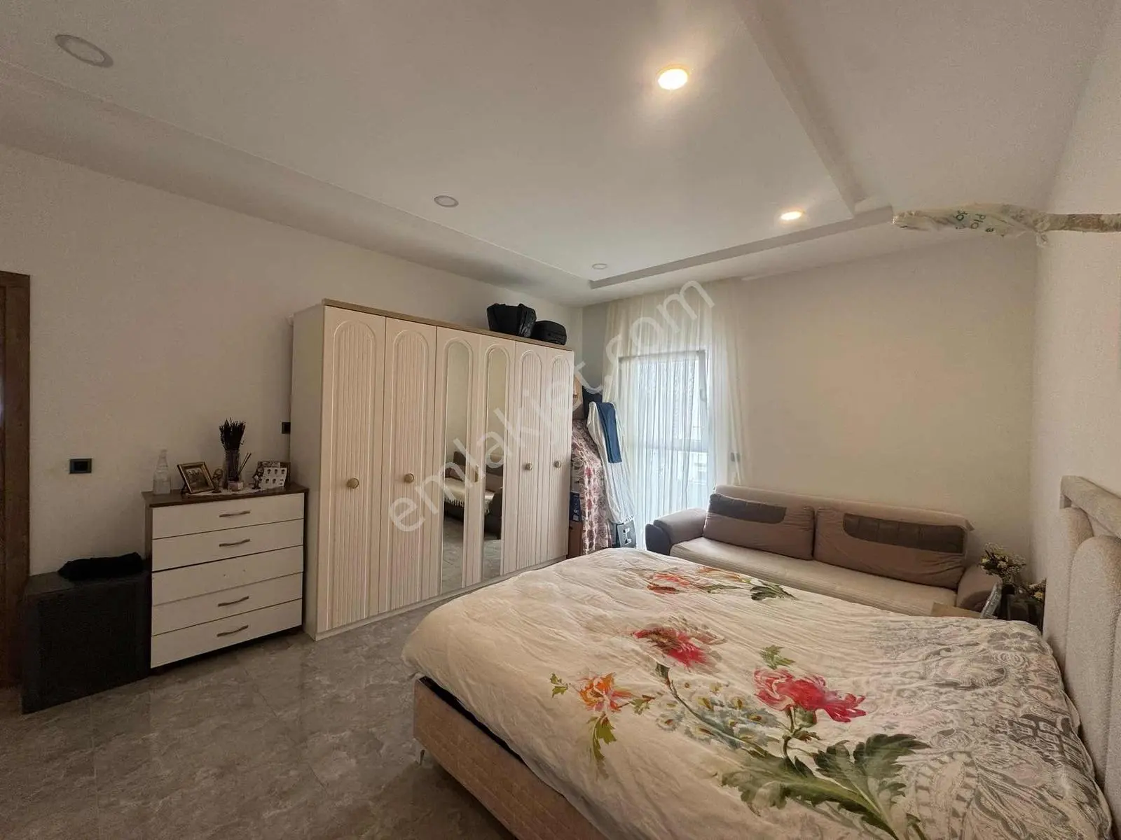 Views Emlak'tan 180m2 + 150m2 Özel Bahçeli Villa Tadında Daire - Görsel 32