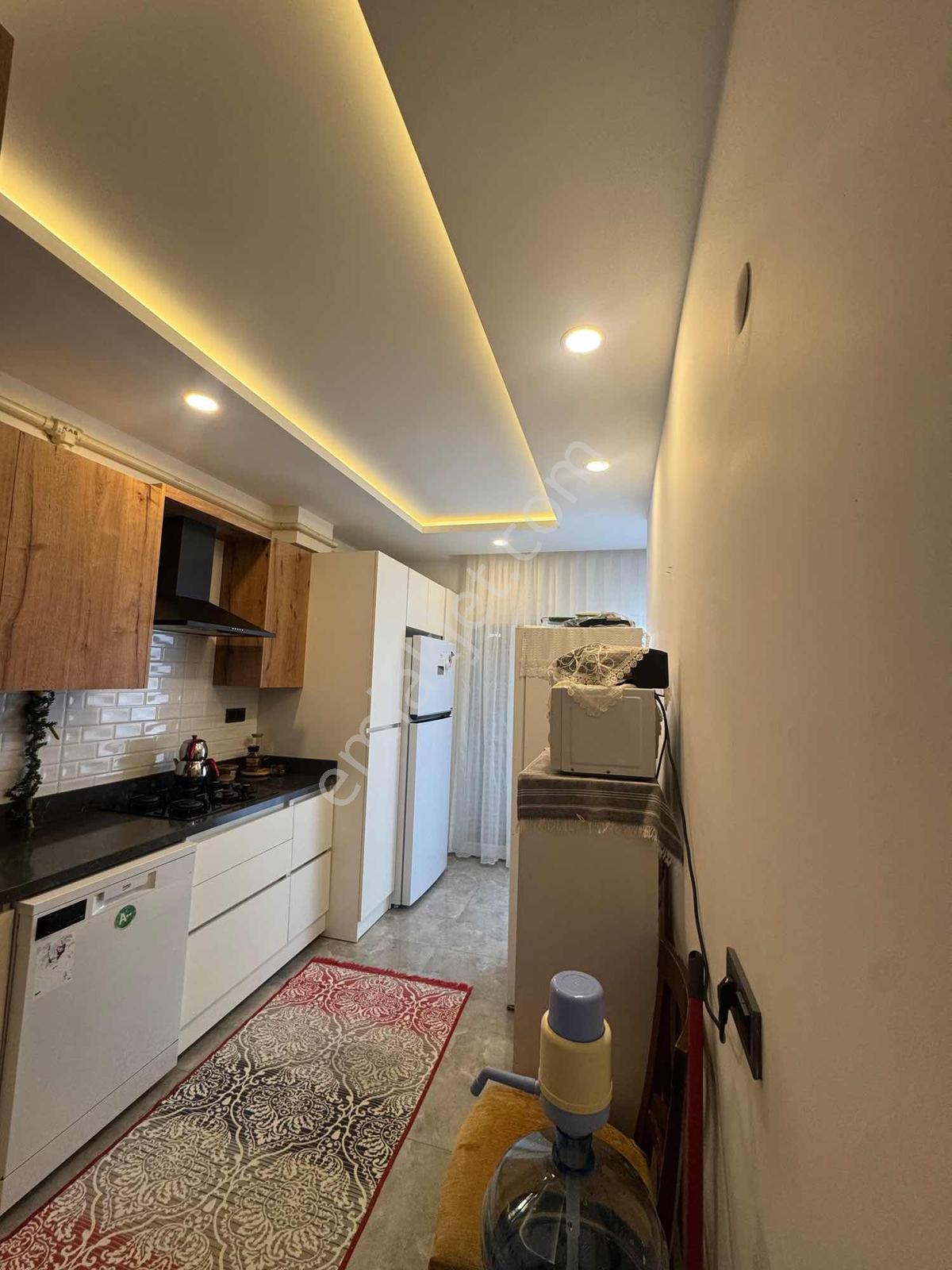 Views Emlak'tan 180m2 + 150m2 Özel Bahçeli Villa Tadında Daire - Görsel 19